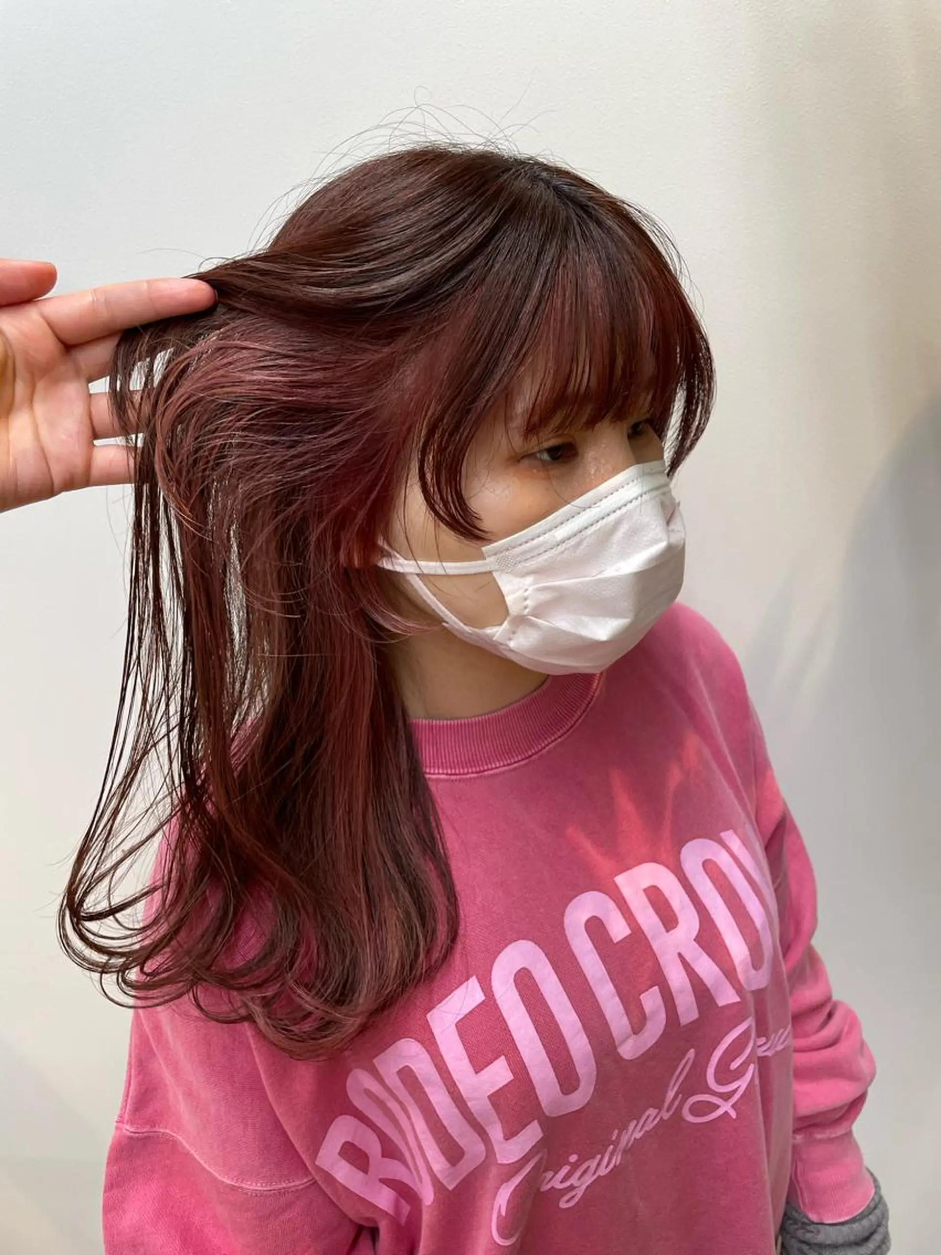 セミロング カラー yuika .のヘアスタイル