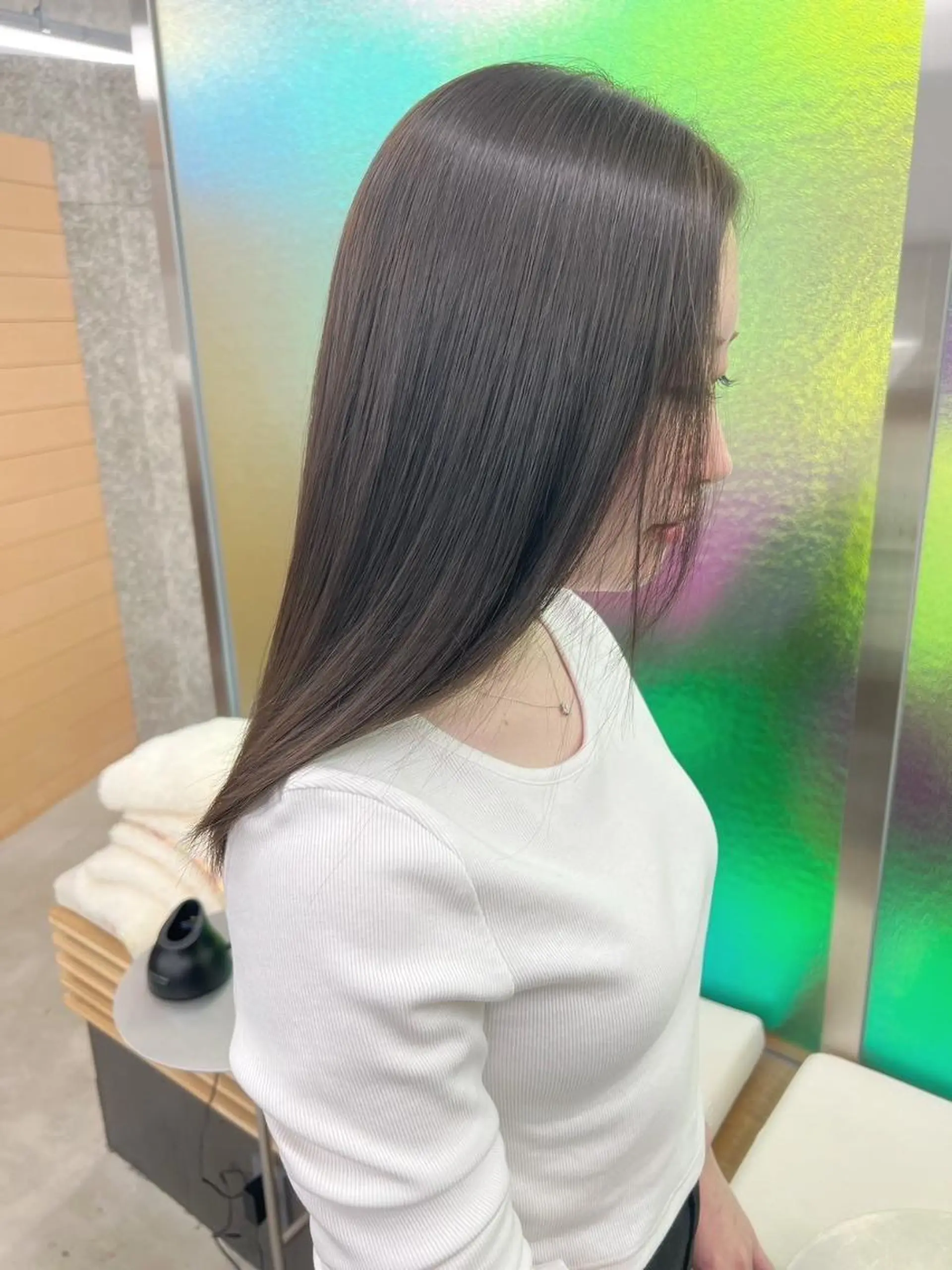 セミロング カラー カット ヘアカラー トリートメント ヘアケア特化型サロン newi 梅田のヘアスタイル