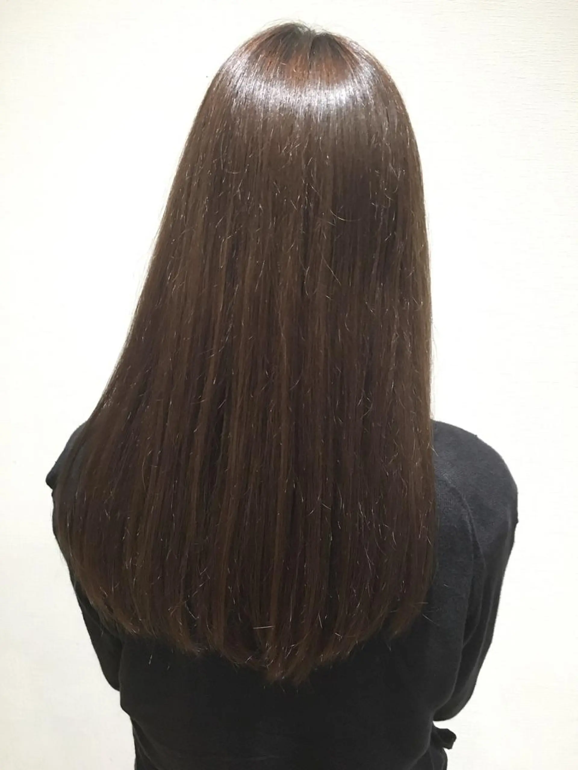 ロング カット 縮毛矯正 足立 磨咲のヘアスタイル