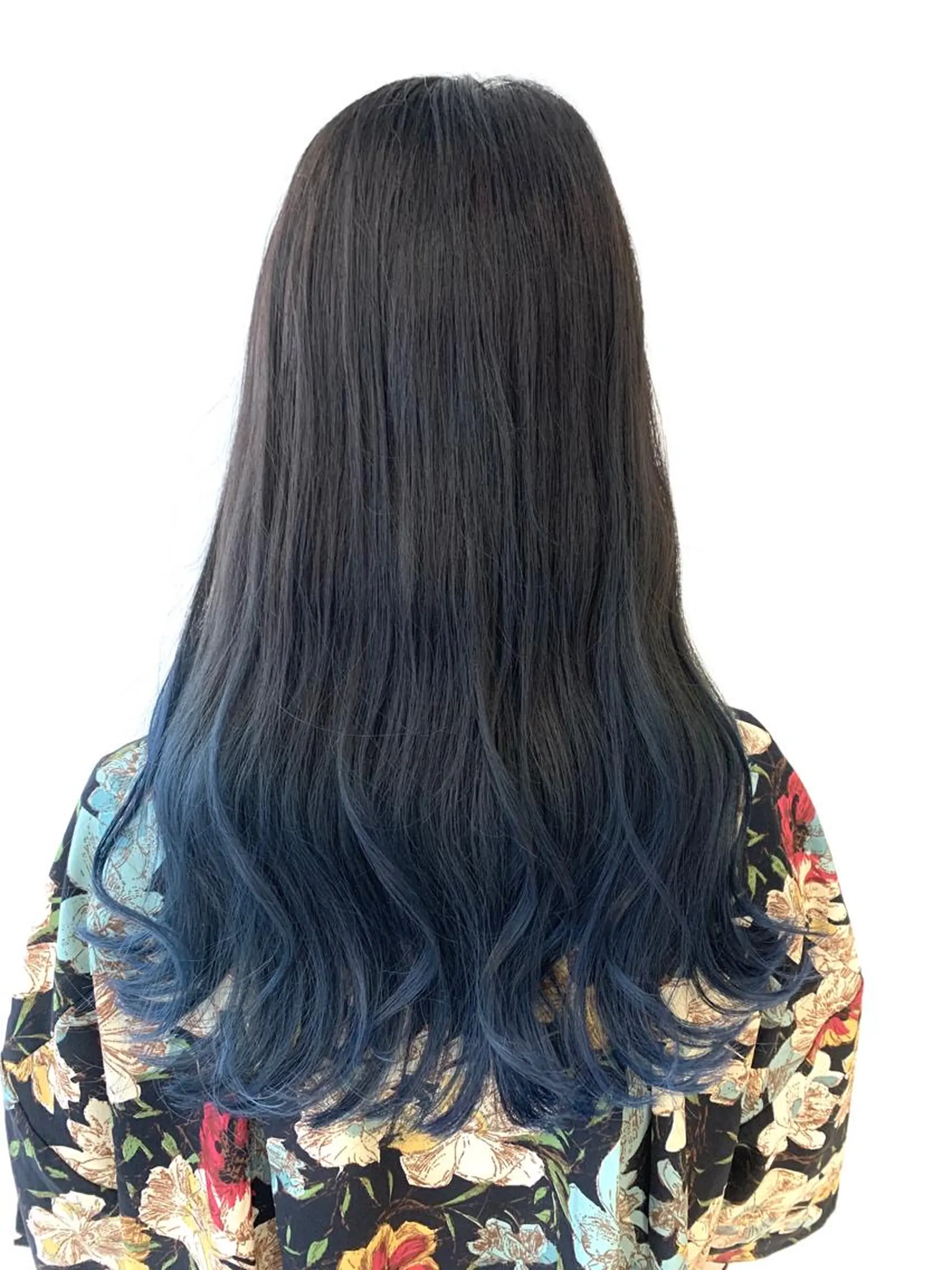 セミロング カラー ブルーカラー グラデーションカラー ネイビーカラー 無料カットモデル募集 スタイリスト石井大夢のヘアスタイル