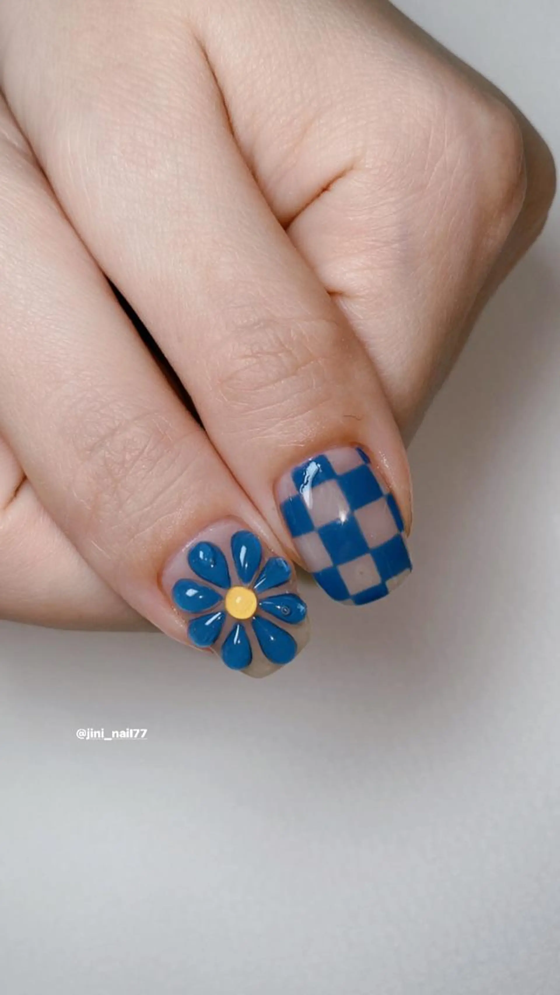 ネイル JINI NAIL所属・ジニ ネイルのネイルデザイン