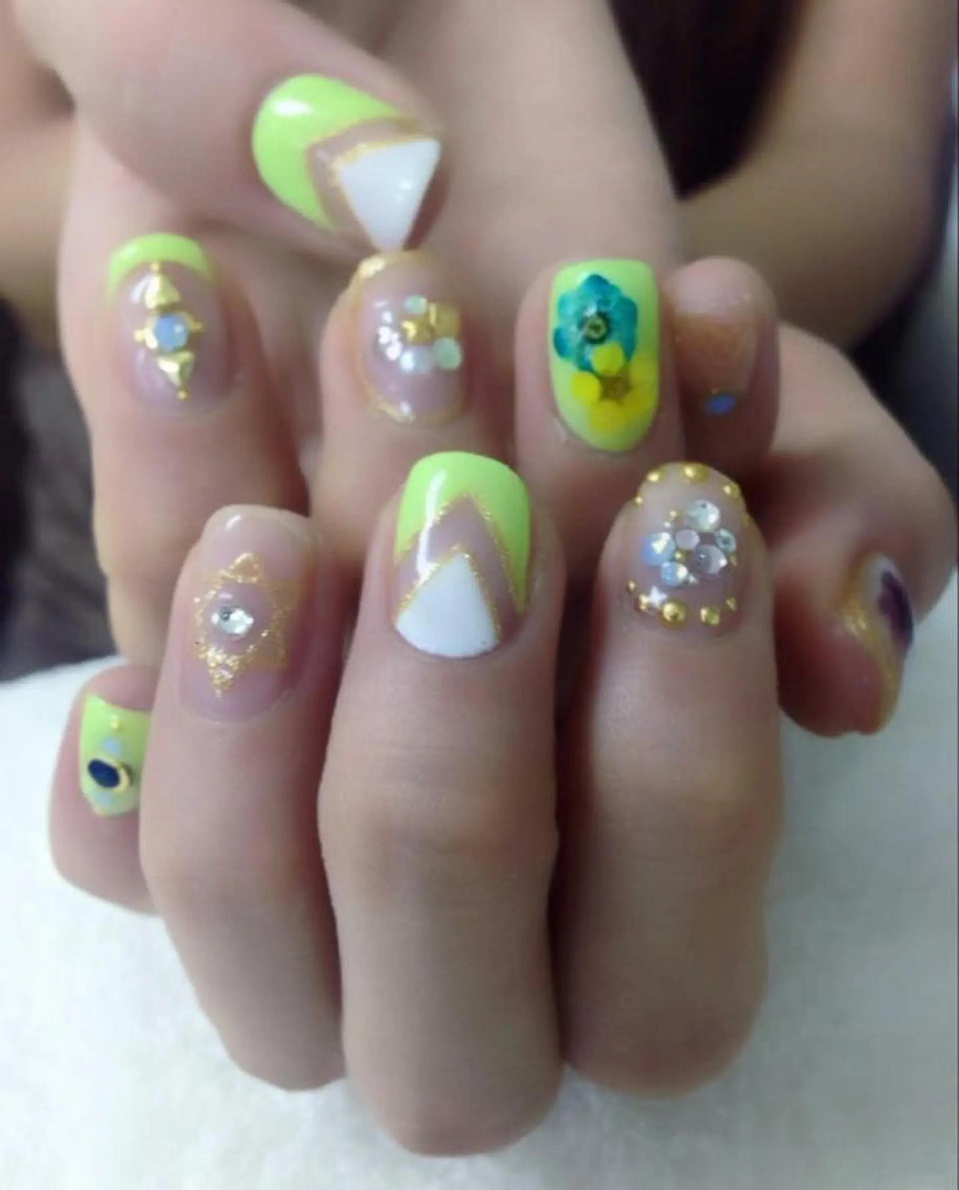 ネイル クリアネイル 遊津 美来のネイルデザイン