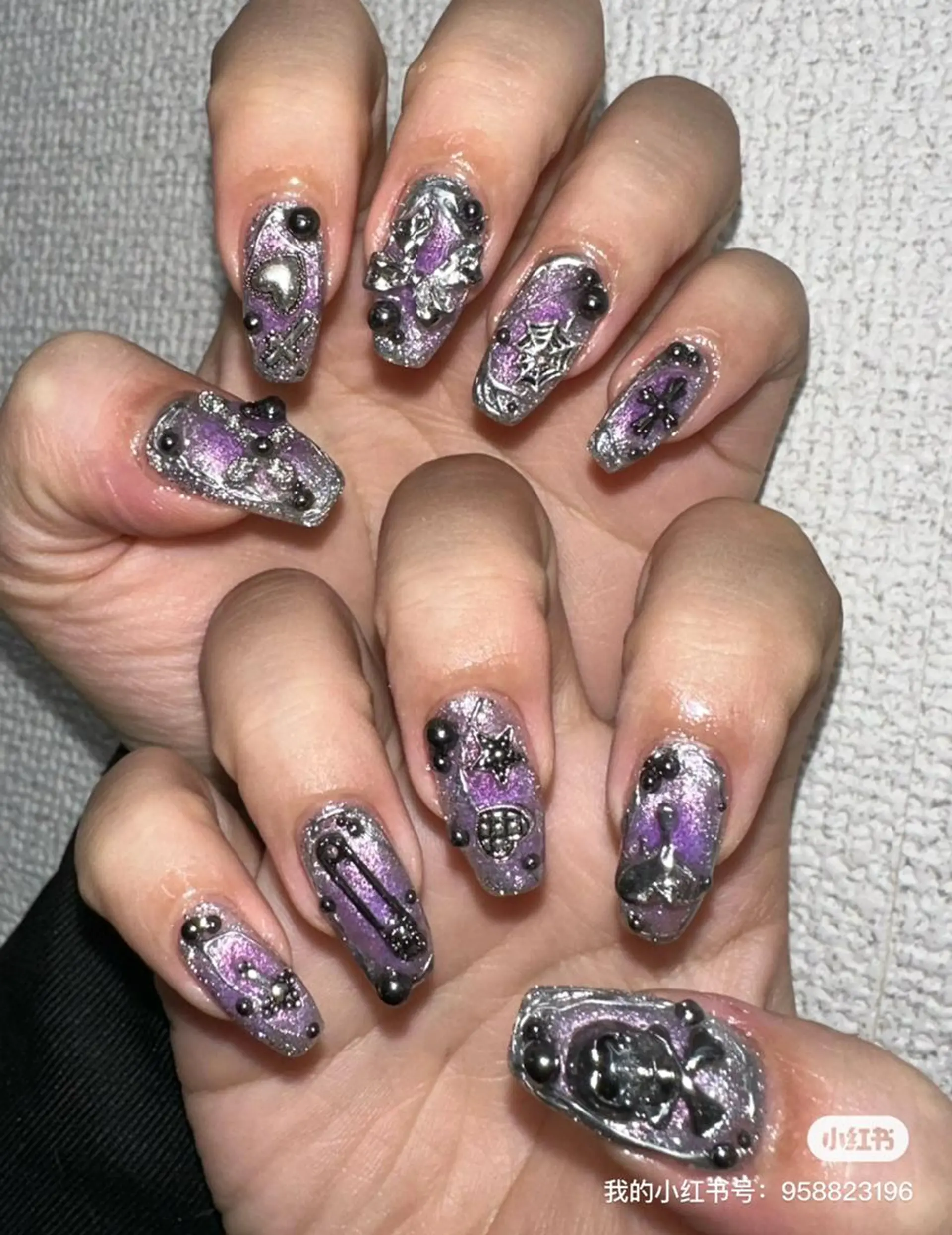 ネイル 持ち込み ハンドネイル ルイス " Nail 渋谷のネイルデザイン