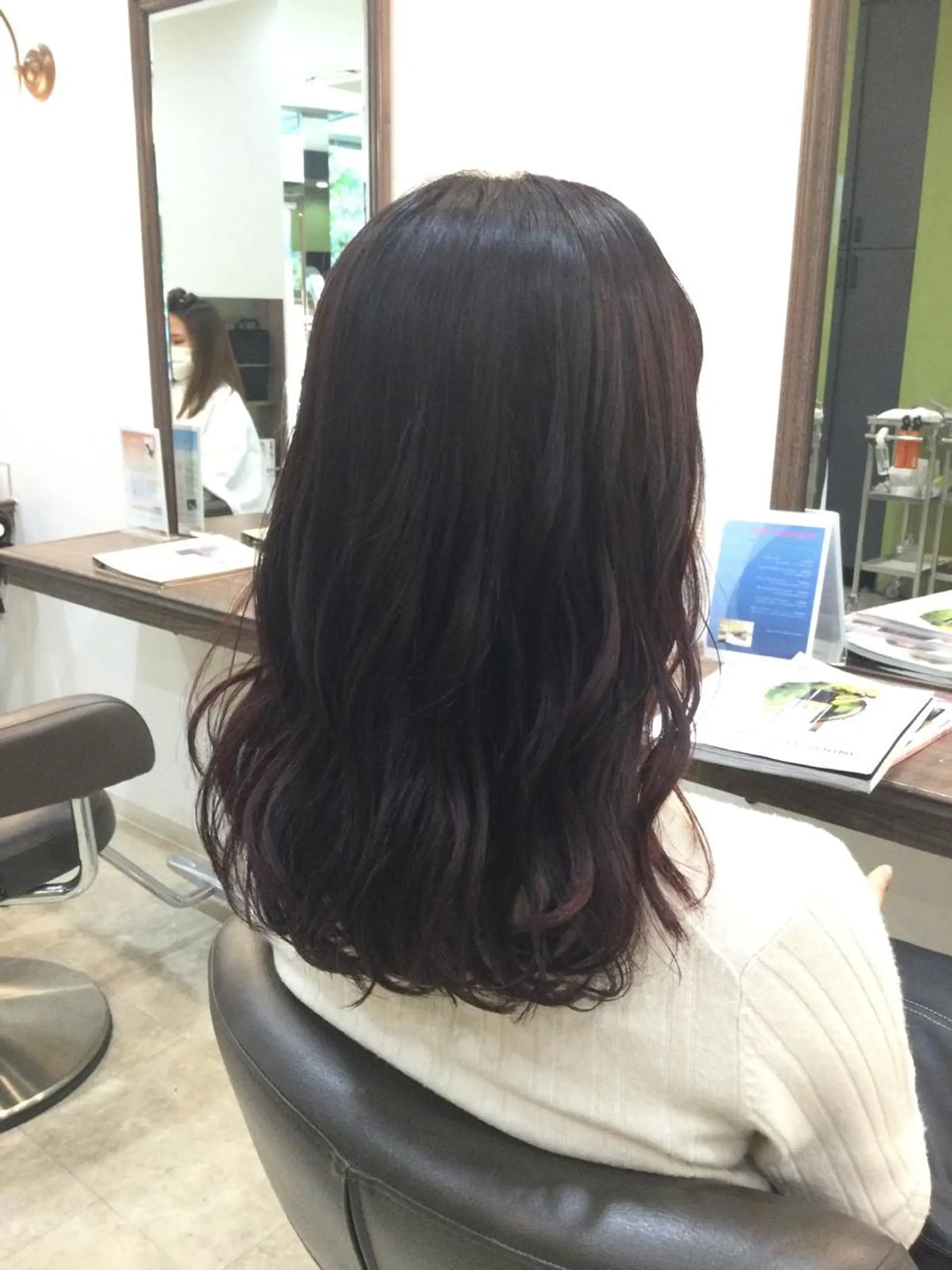 セミロング カラー ブラウンカラー ピンクカラー ピンクブラウン カット ヘアカラー トリートメント unöi所属・3月Open unöi  ホナミのヘアスタイル