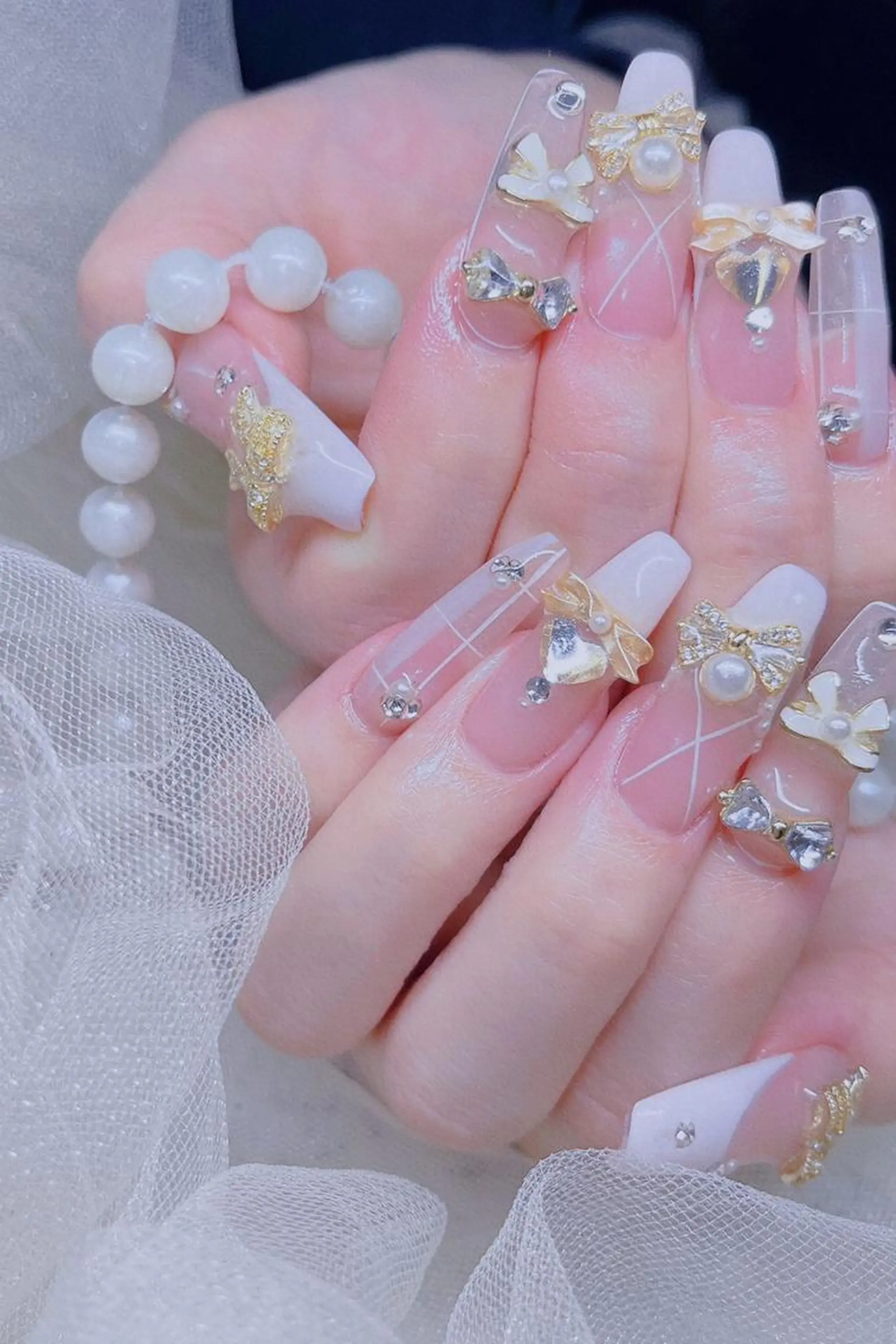 ネイル ハンドネイル Queens ひなのネイルデザイン