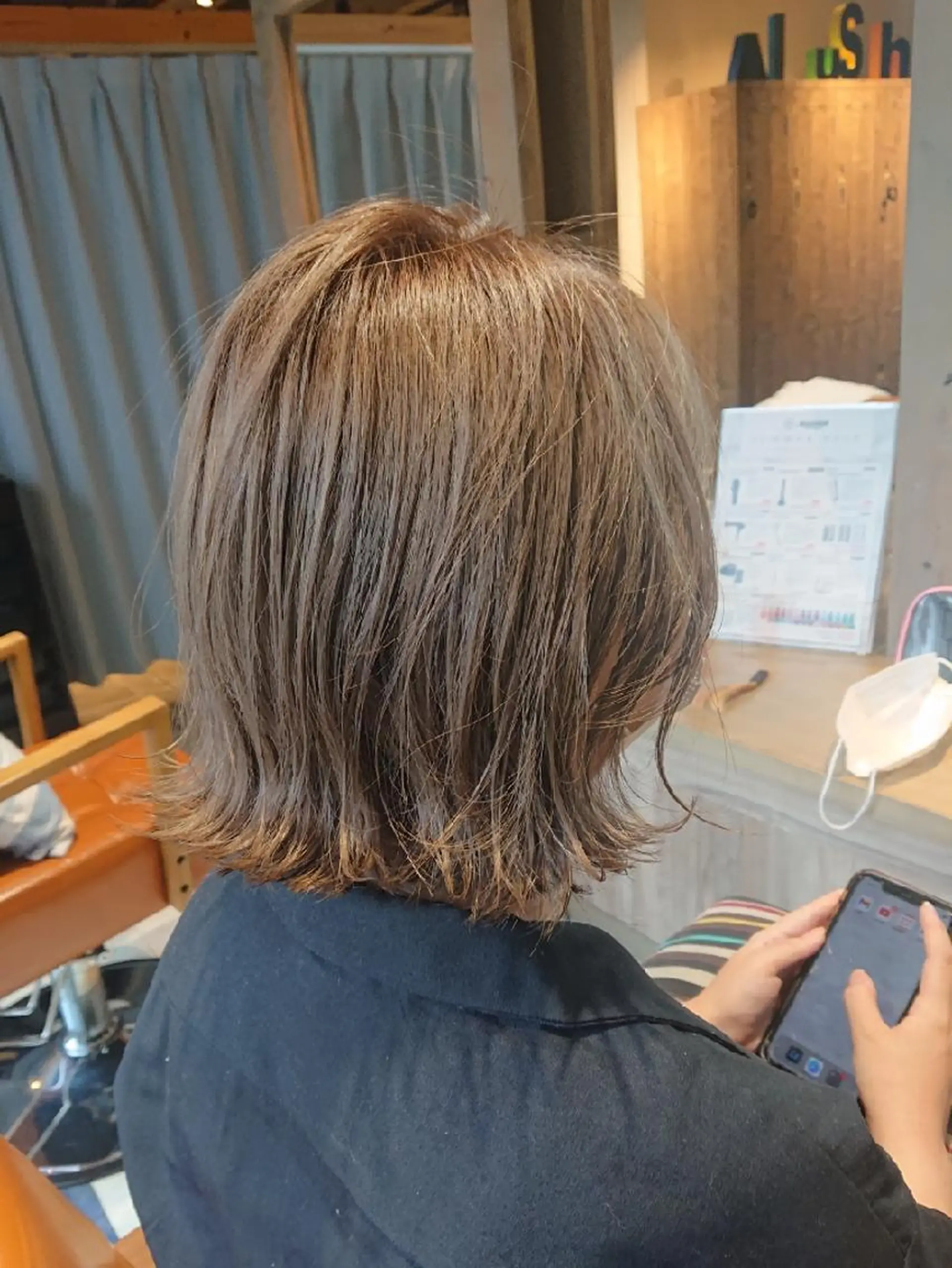 ショート カット ヘアカラー トリートメント alushe 岡 陽子のヘアスタイル