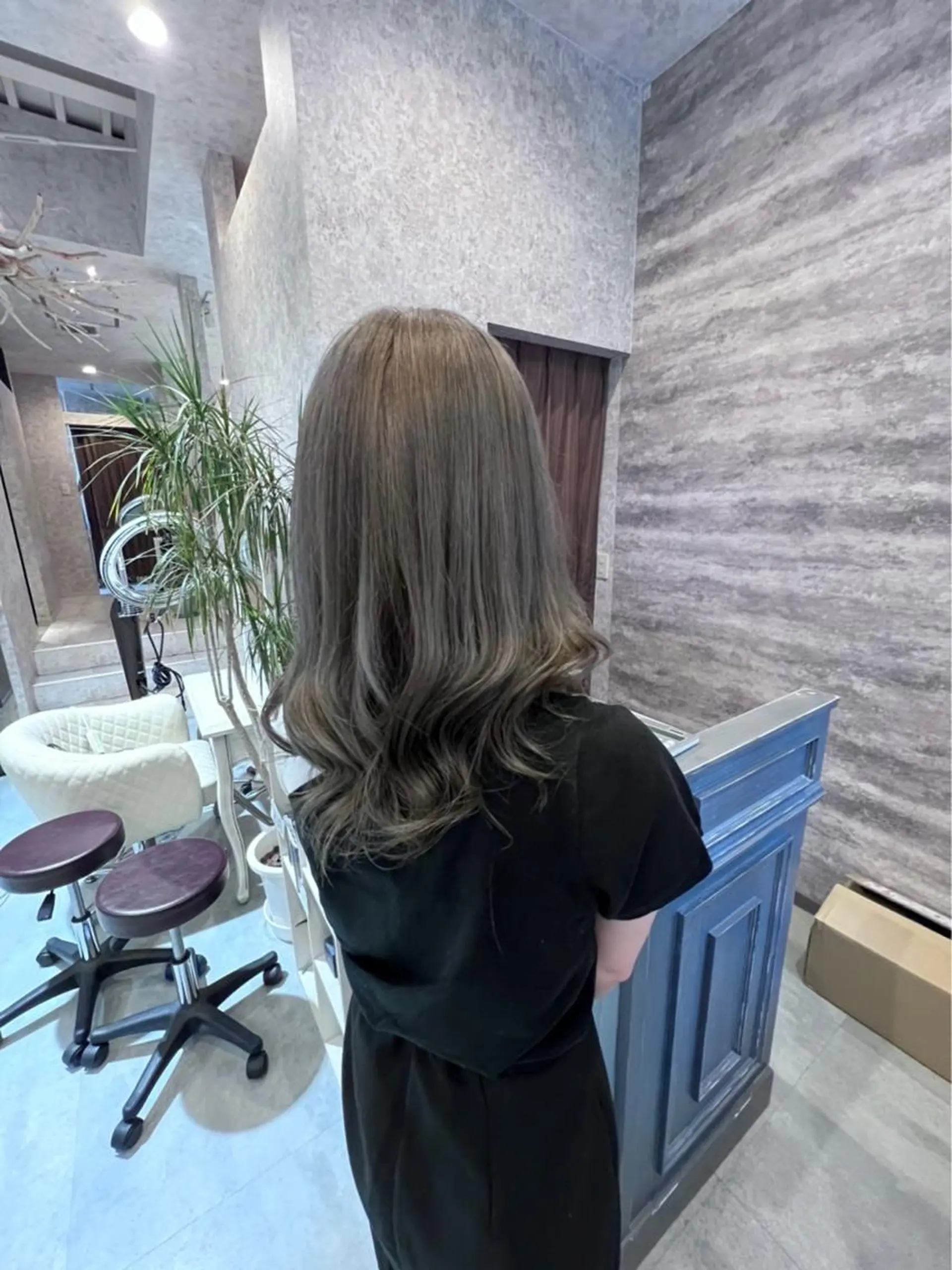 セミロング カラー ベージュカラー ブリーチ ダブルカラー グラデーションカラー グレージュ 🫟Blanco🫟 Color&Careのヘアスタイル