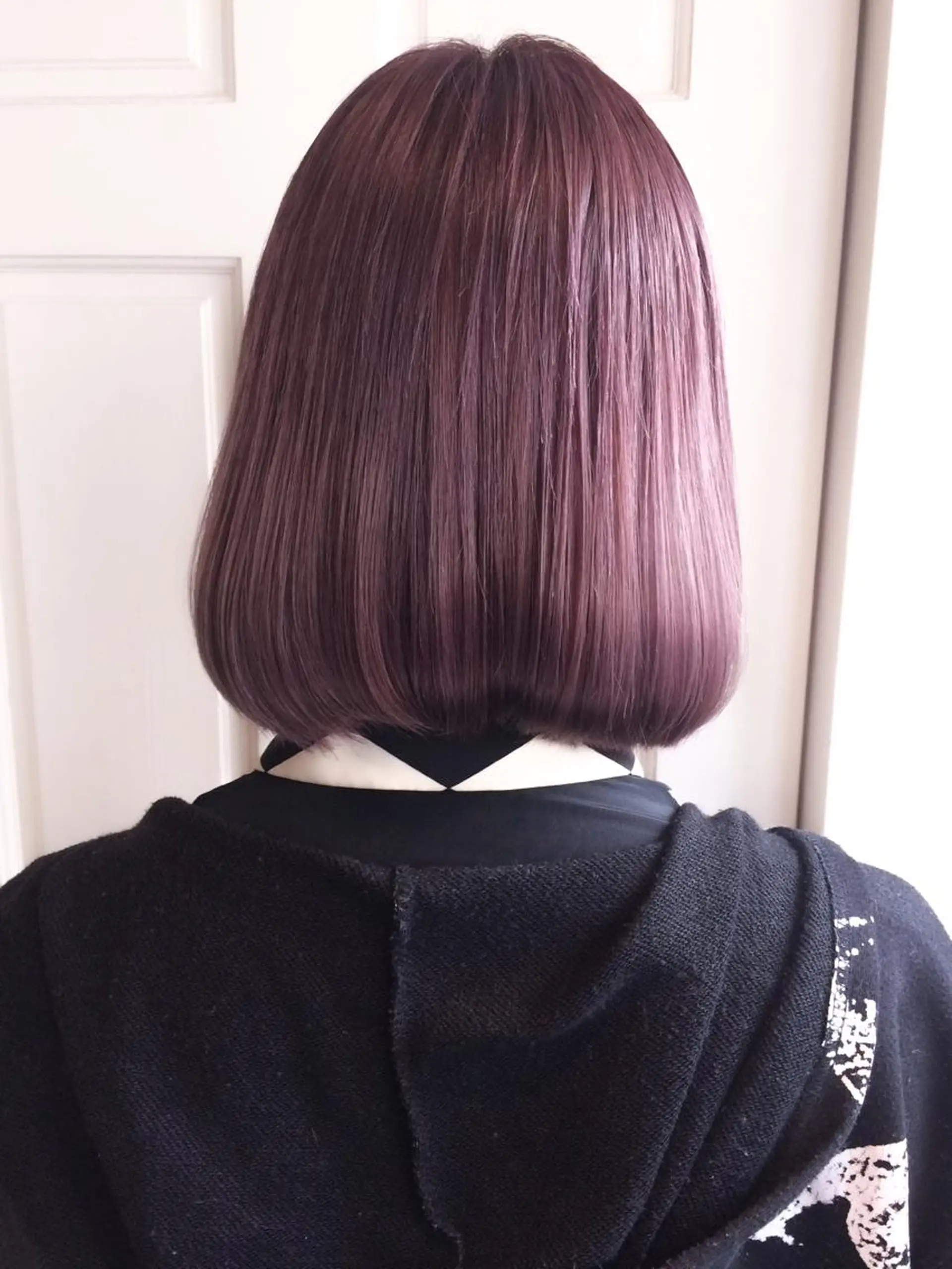 ミディアム カット ヘアカラー ホワイト&レイヤーカ ットエクステ長畠俊輔のヘアスタイル