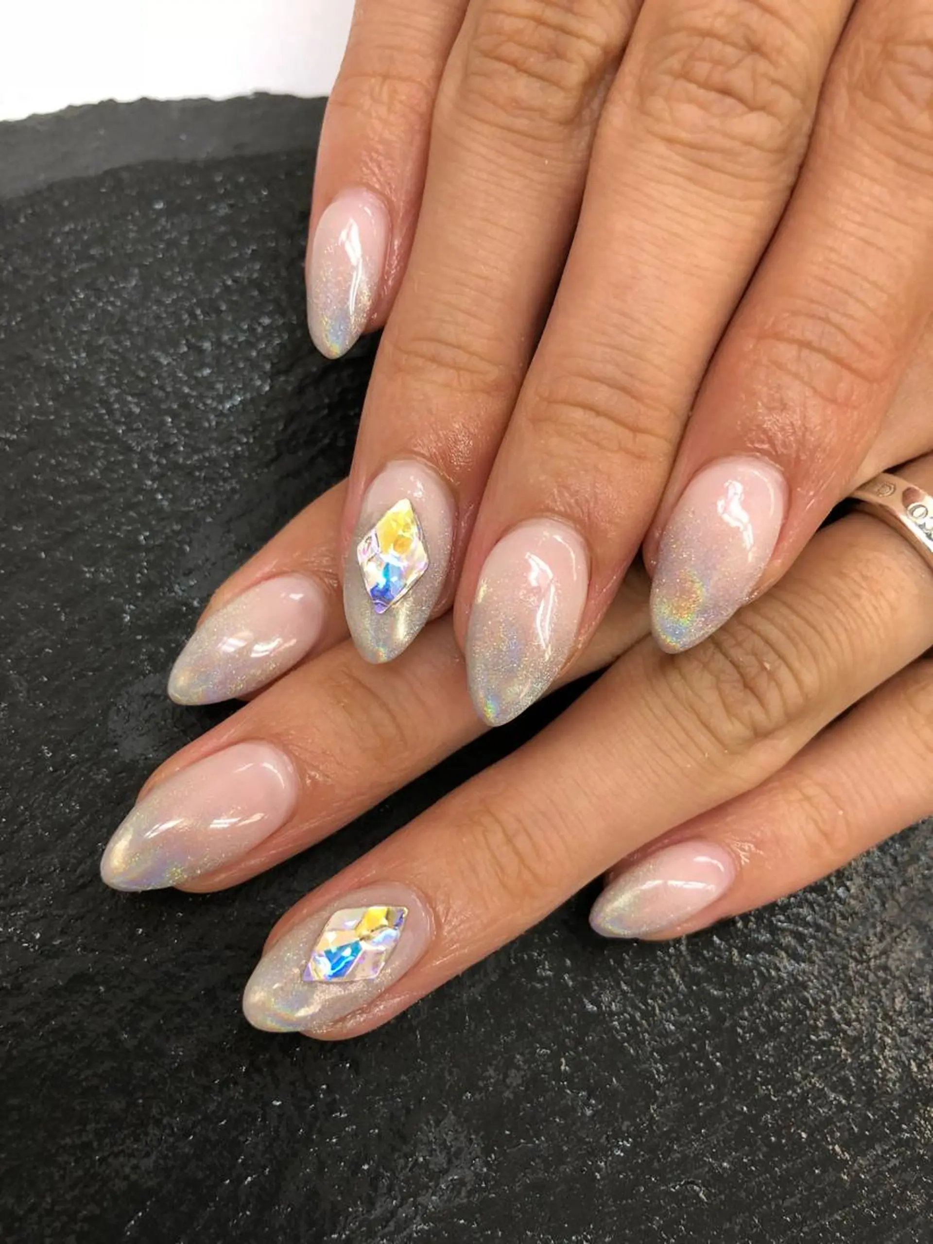 ネイル esNail&eye イーズネイル＆アイのネイルデザイン