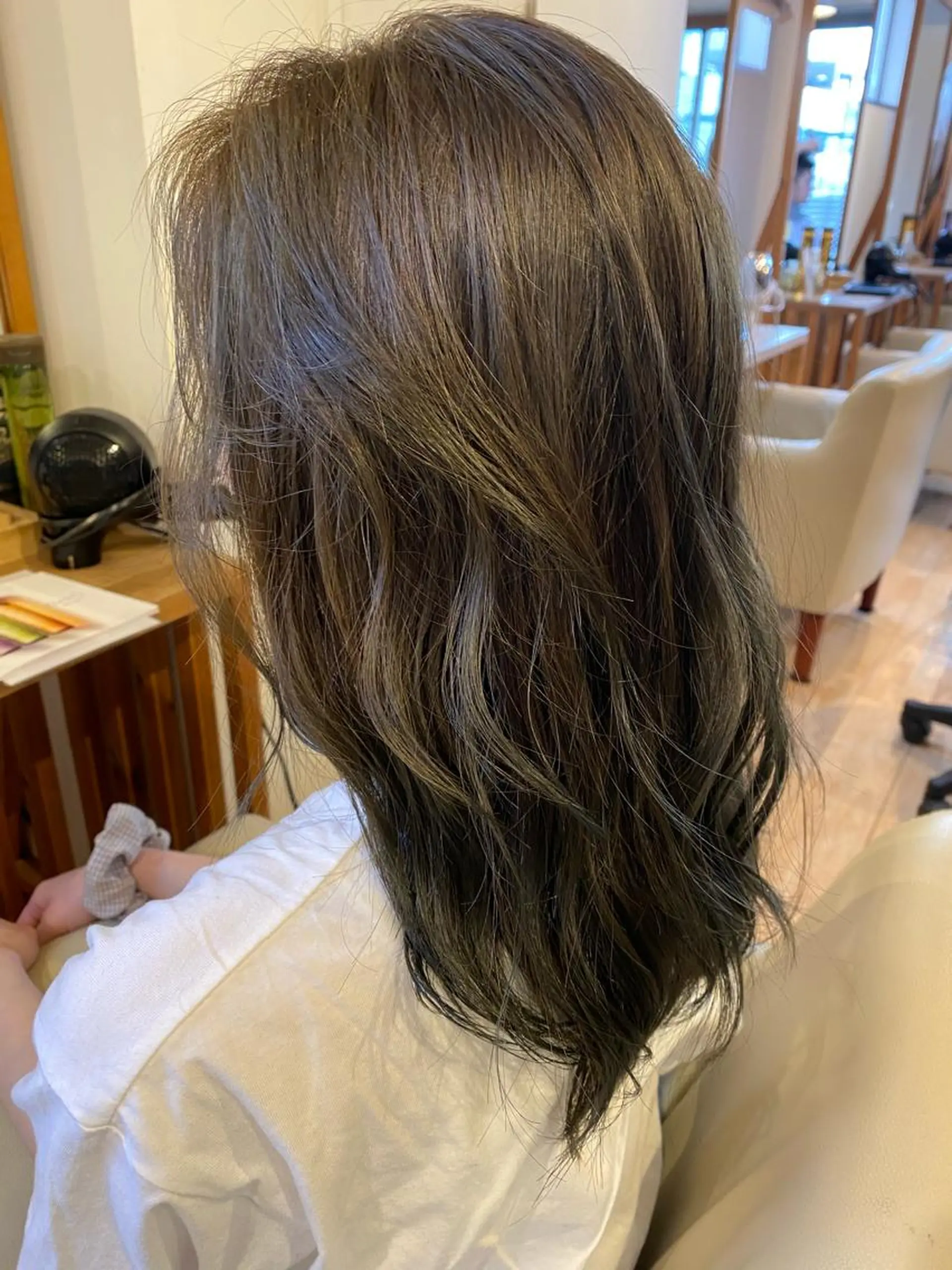 セミロング 🧡 TOMO🧡のヘアスタイル