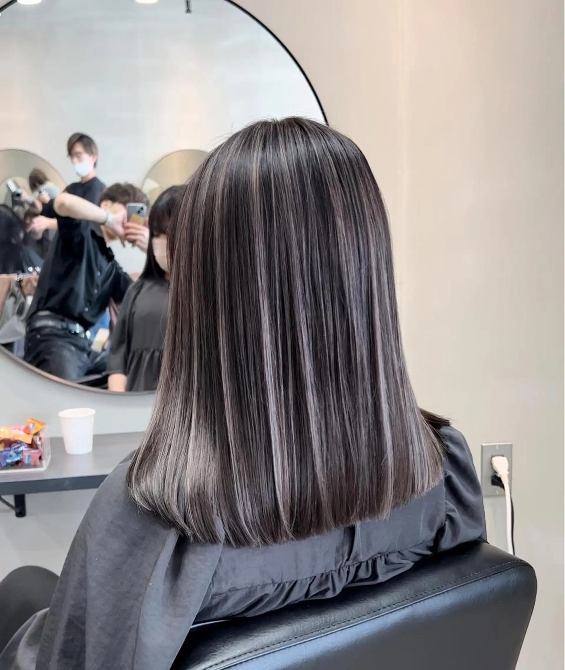 ミディアム カラー lafith hair leco所属・西金 徹のヘアスタイル