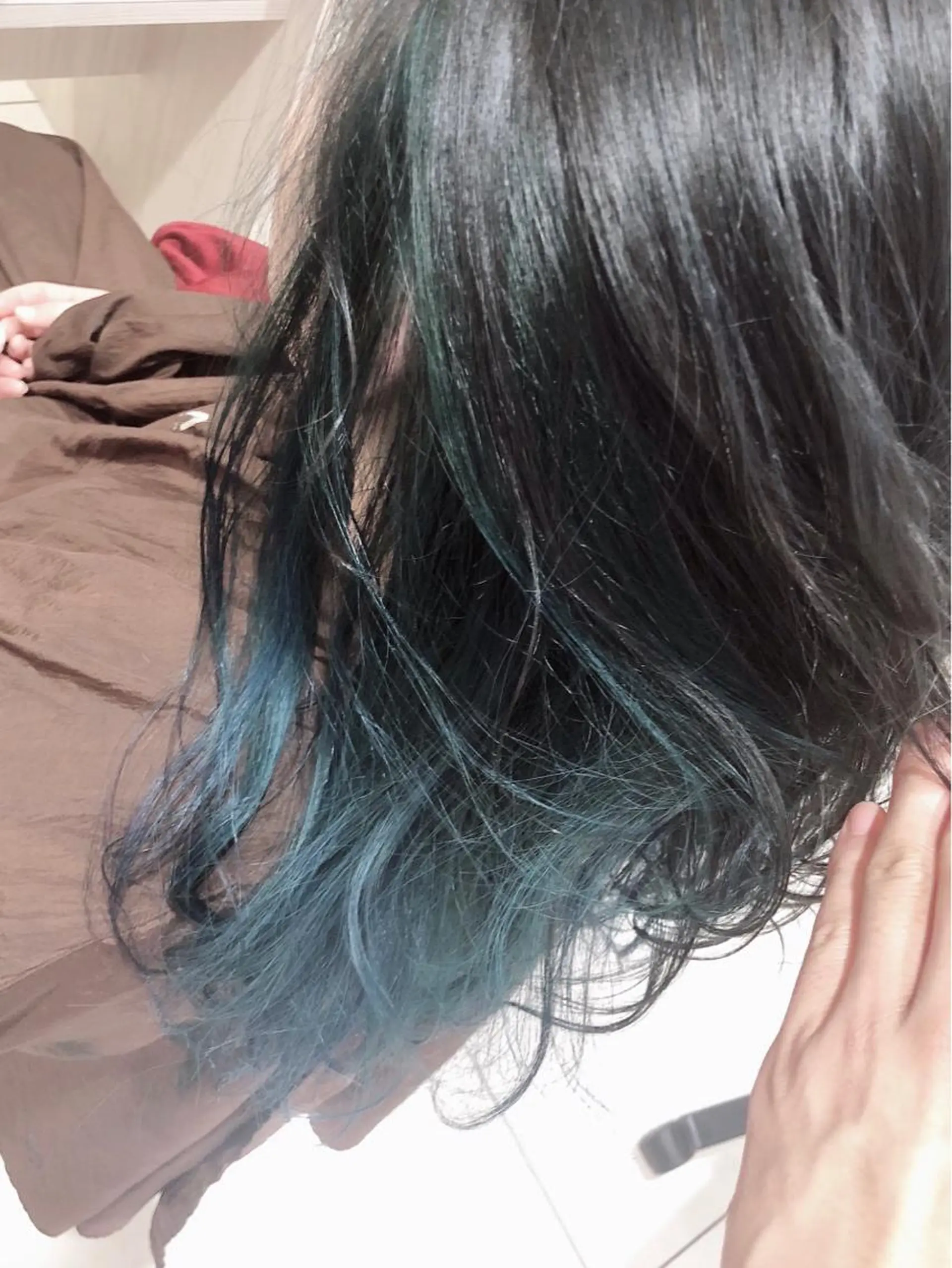 ミディアム カラー ブルーカラー ヘアカラー トリートメント 難しい髪質の縮毛矯正 高岡/射水/髪質改善のヘアスタイル