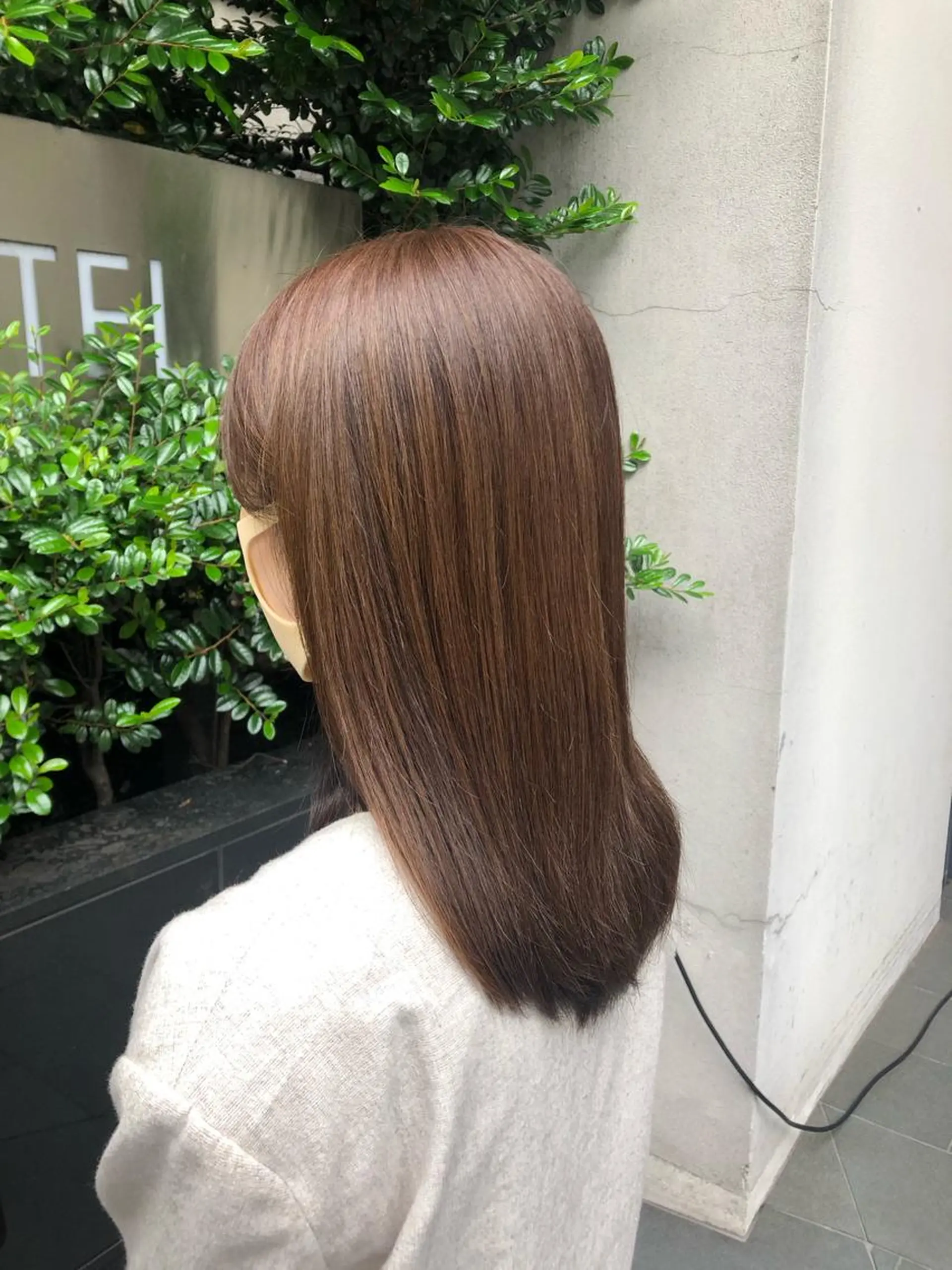 ミディアム カット ヘアカラー トリートメント ボブ/縮毛矯正/ レイヤー/塚田のヘアスタイル