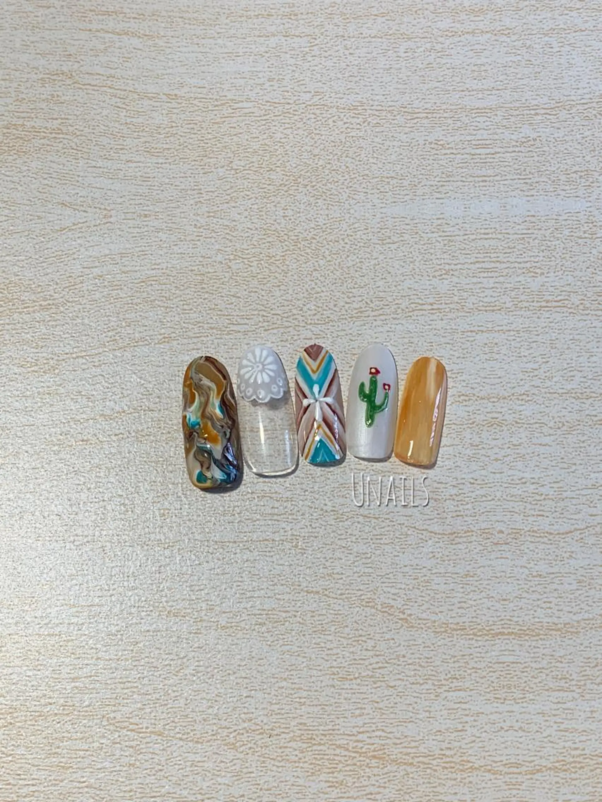 ネイル U nailsのネイルデザイン