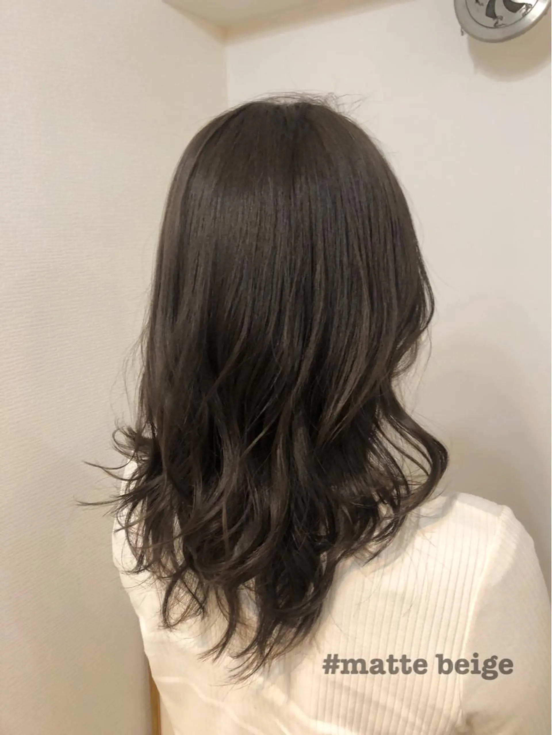 ロング カラー ベージュカラー 🤍中野 レオ🤍のヘアスタイル