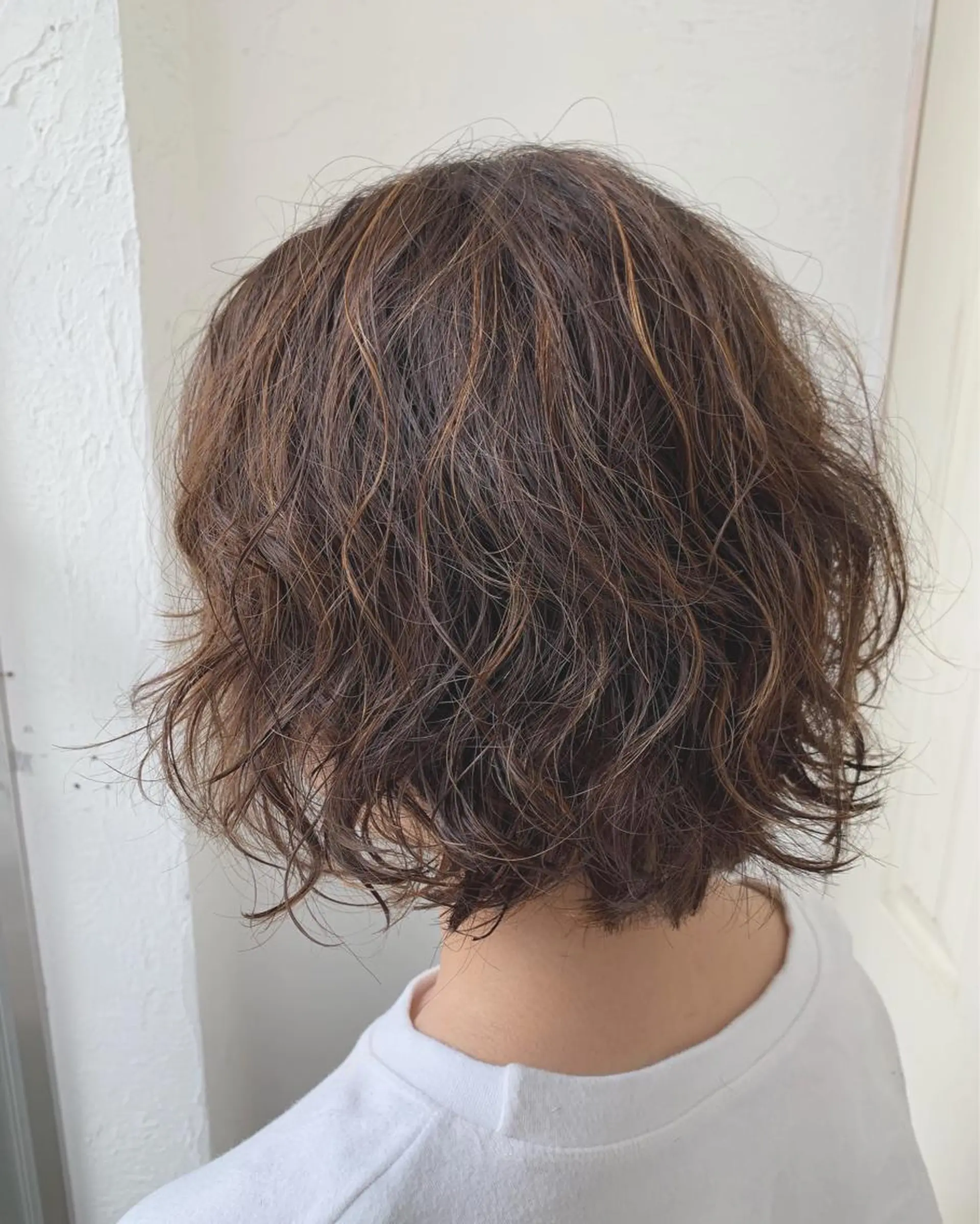 ミディアム カラー fio マナミのヘアスタイル