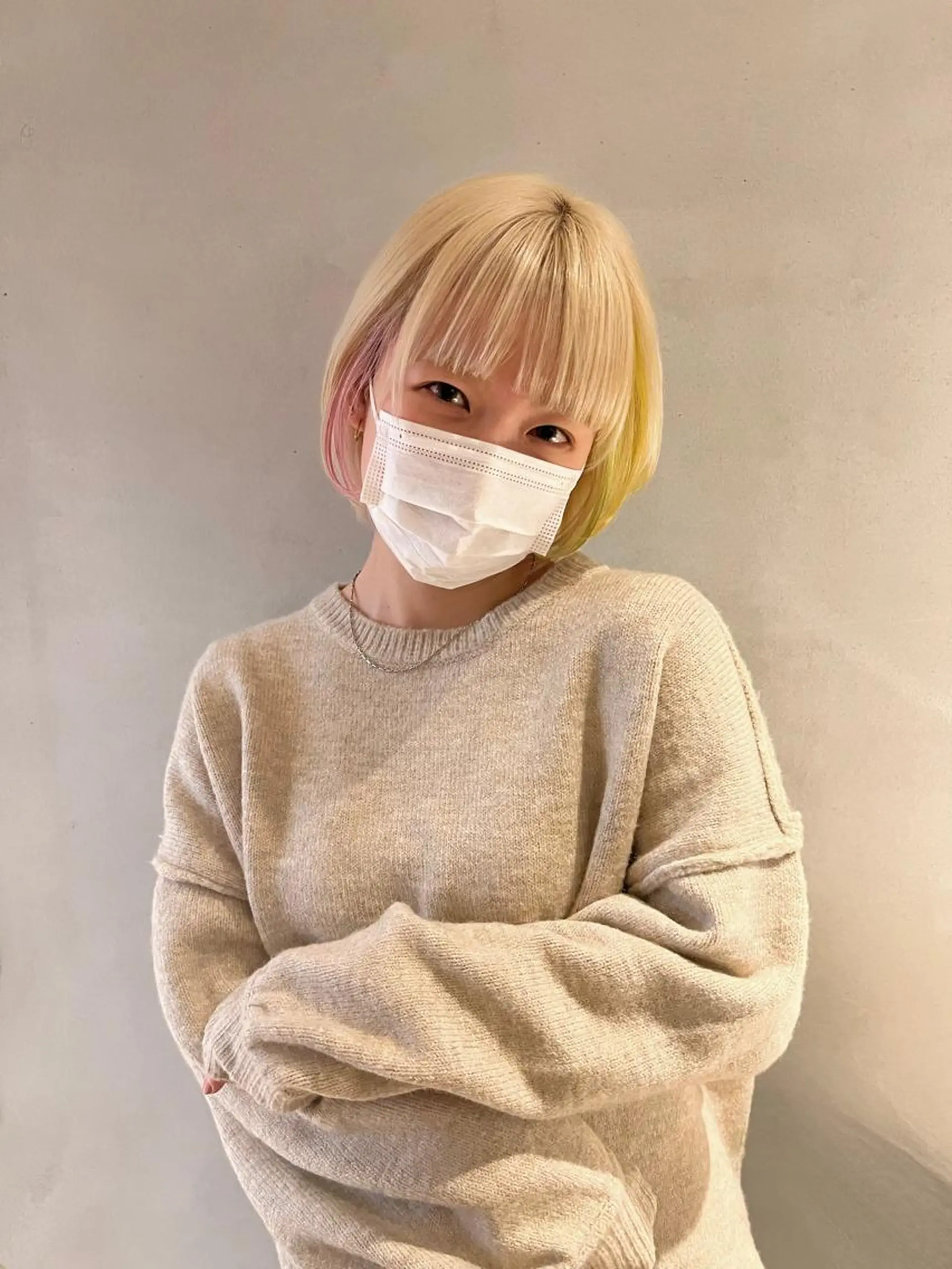 ショート ミルクティーベージュ outaのヘアスタイル