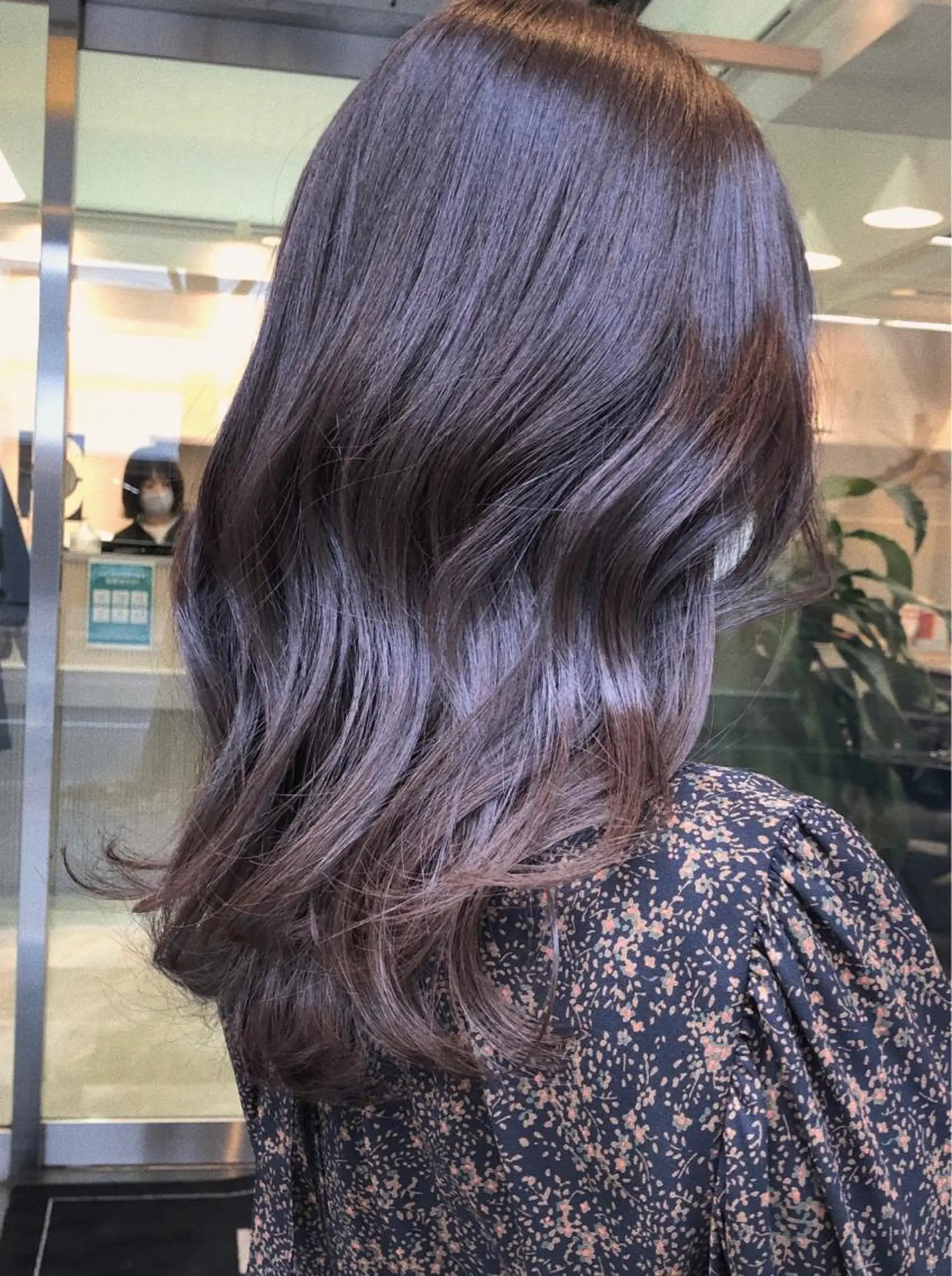 セミロング カラー 長井 徹行のヘアスタイル