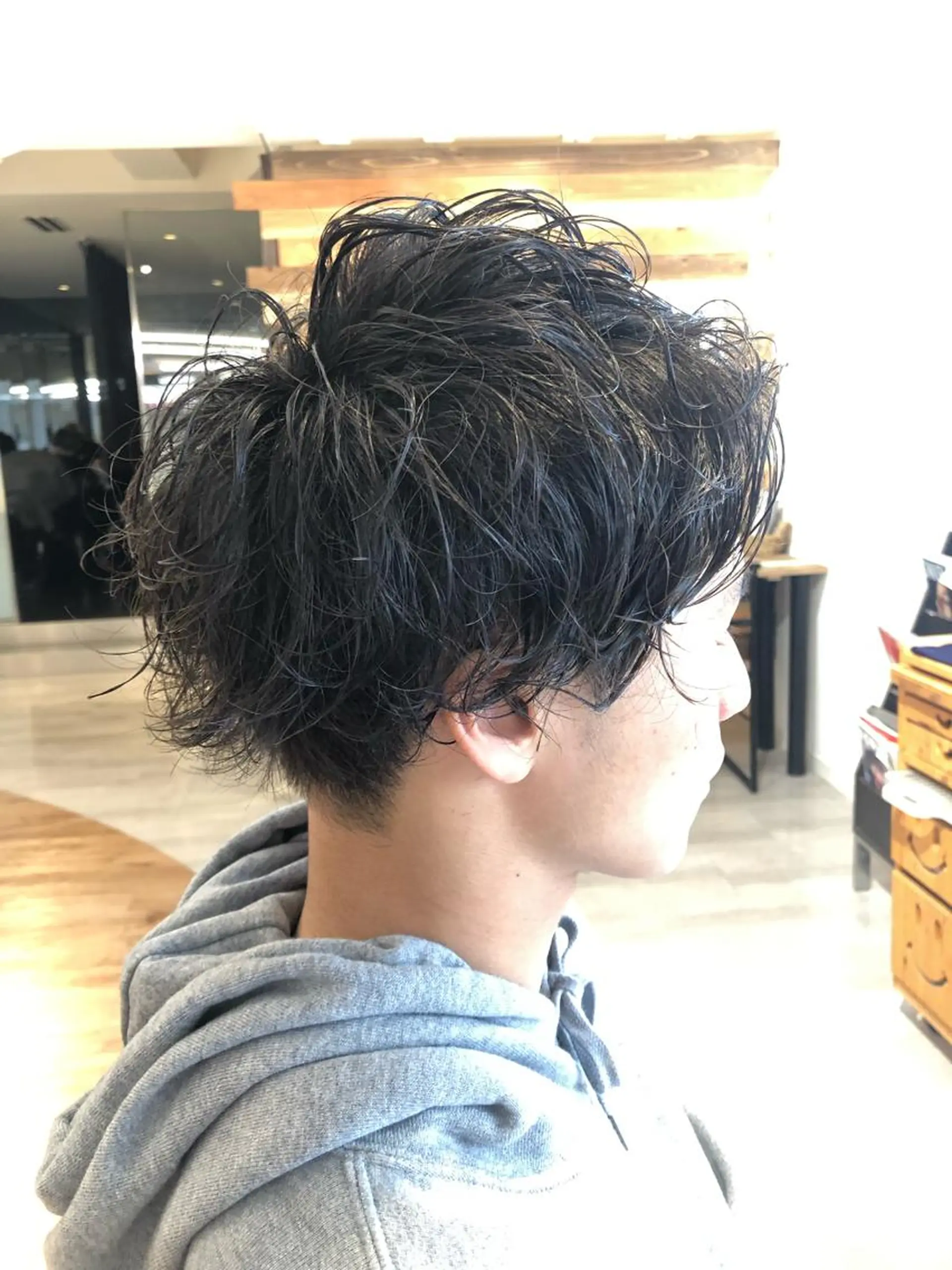 ショート パーマ ヘアアレンジ メンズ カット パーマ ヘッドスパ ヘアセット HAIR STUDIO buzz所属・金子 富士のヘアスタイル