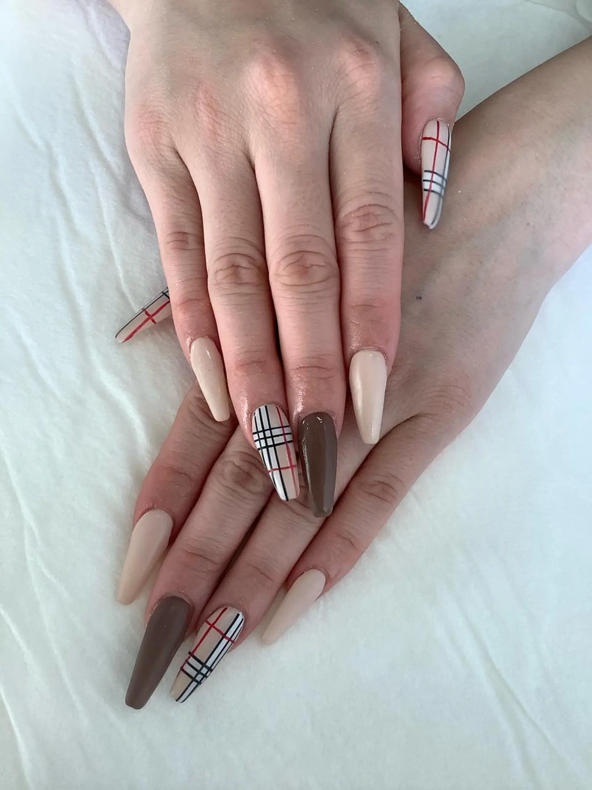 ネイル ハンドネイル 💎🐰 saki. m 🐰💎のネイルデザイン