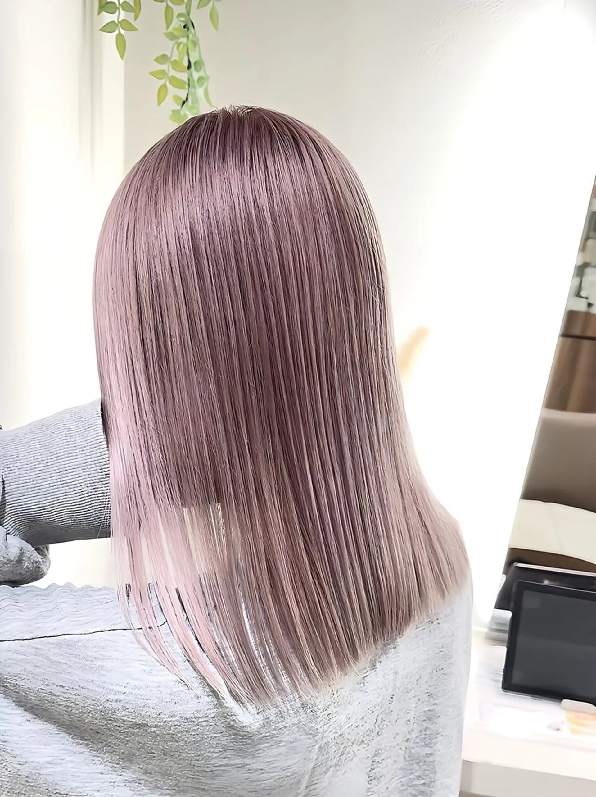 セミロング カラー ブリーチ 髪質改善 トリートメント 渡邊楓果／髪質改善 ブリーチ/カラーのヘアスタイル