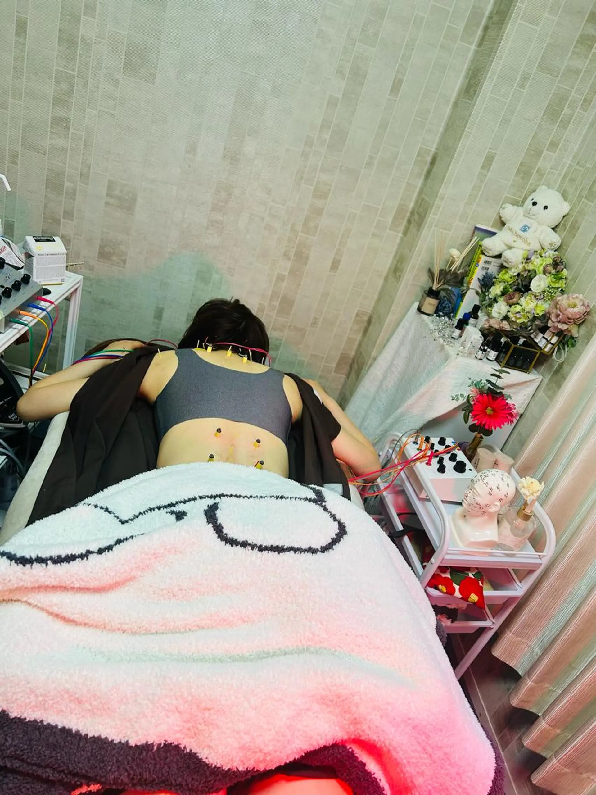 美容鍼灸サロン mahoroba院長のエステ・リラクイメージ