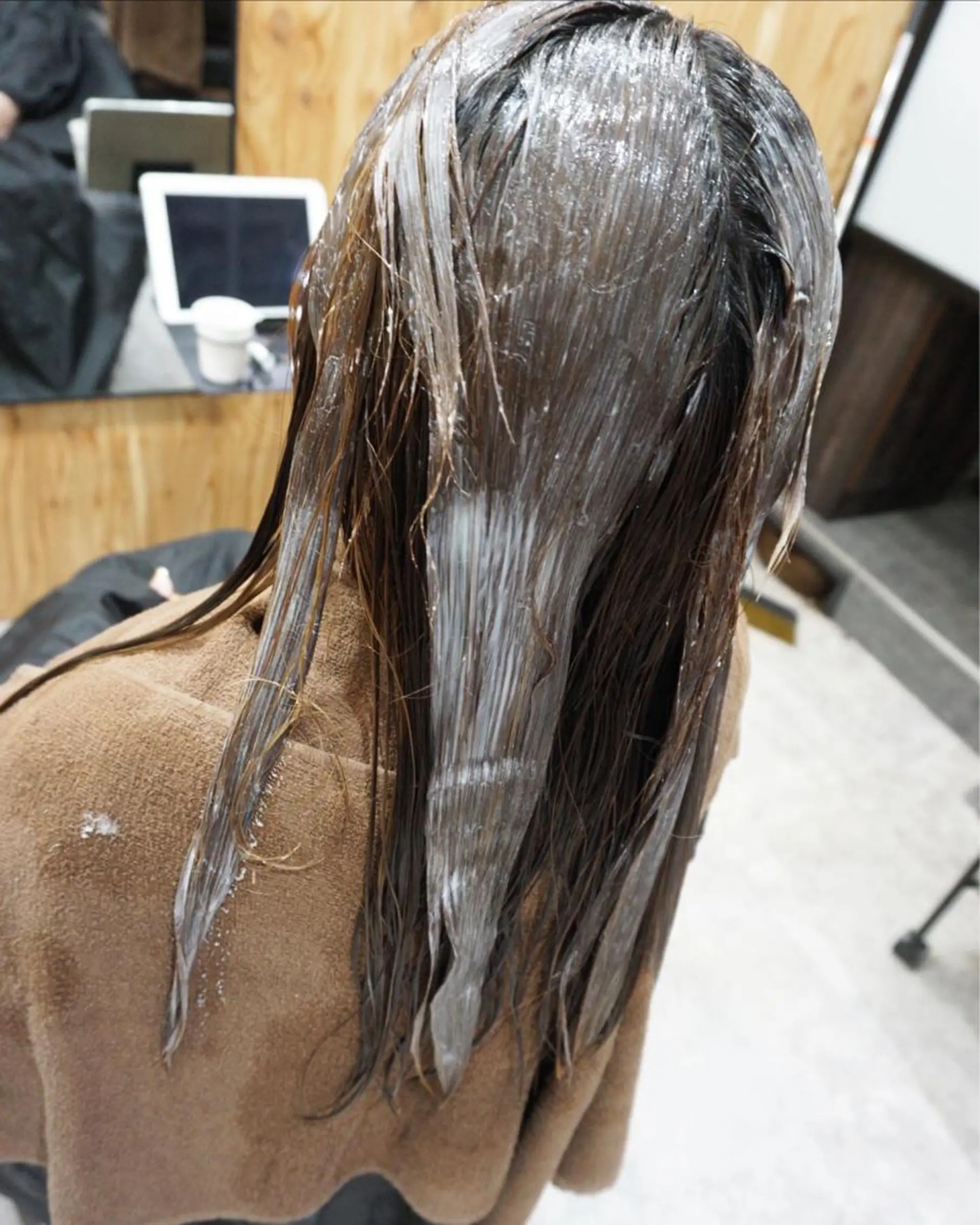 セミロング カット ヘアカラー 縮毛矯正 トリートメント hair teria ryu 大塚のヘアスタイル