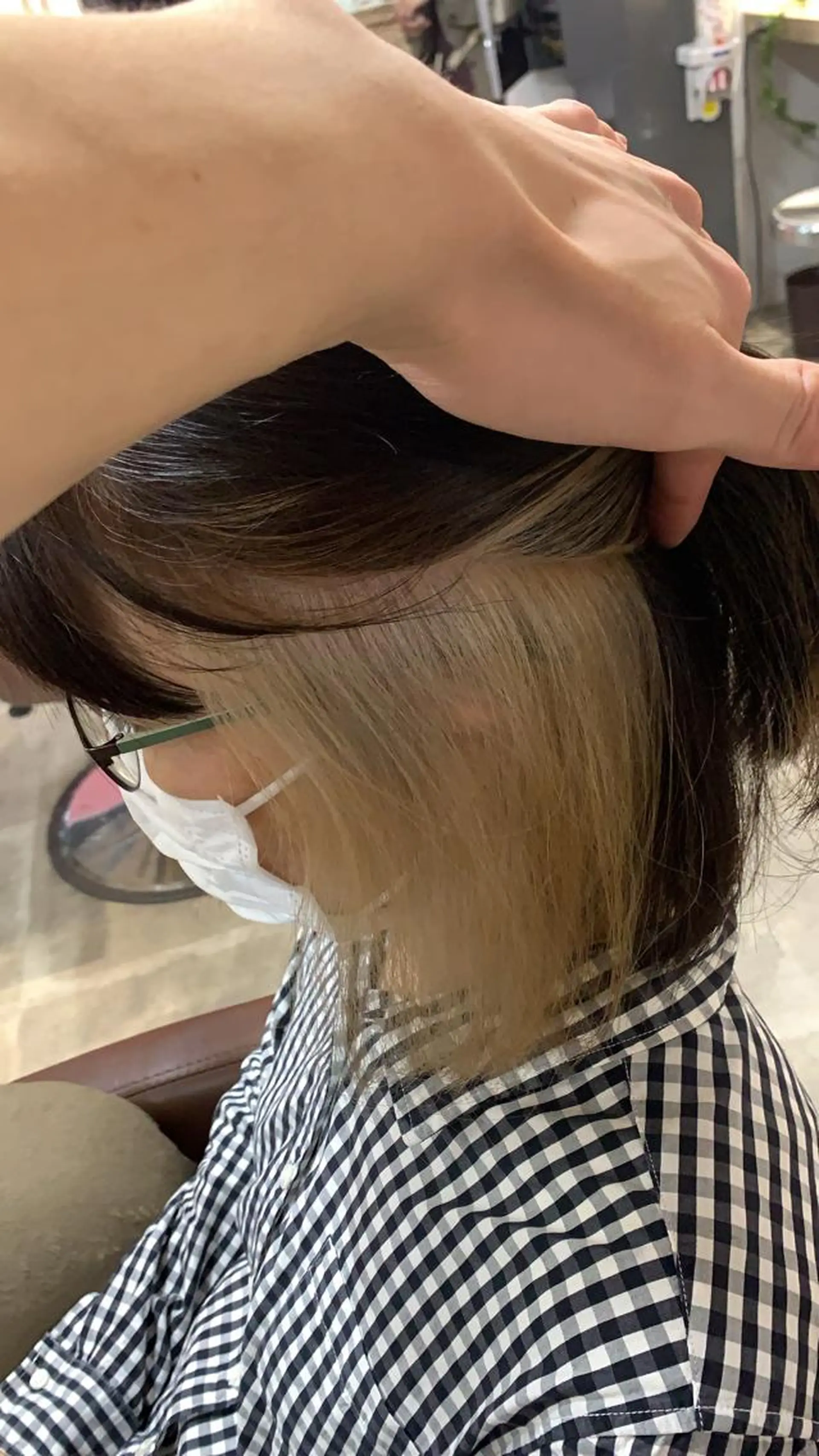 ミディアム ヘアカラー ヲタク美容師 店長　上原のヘアスタイル