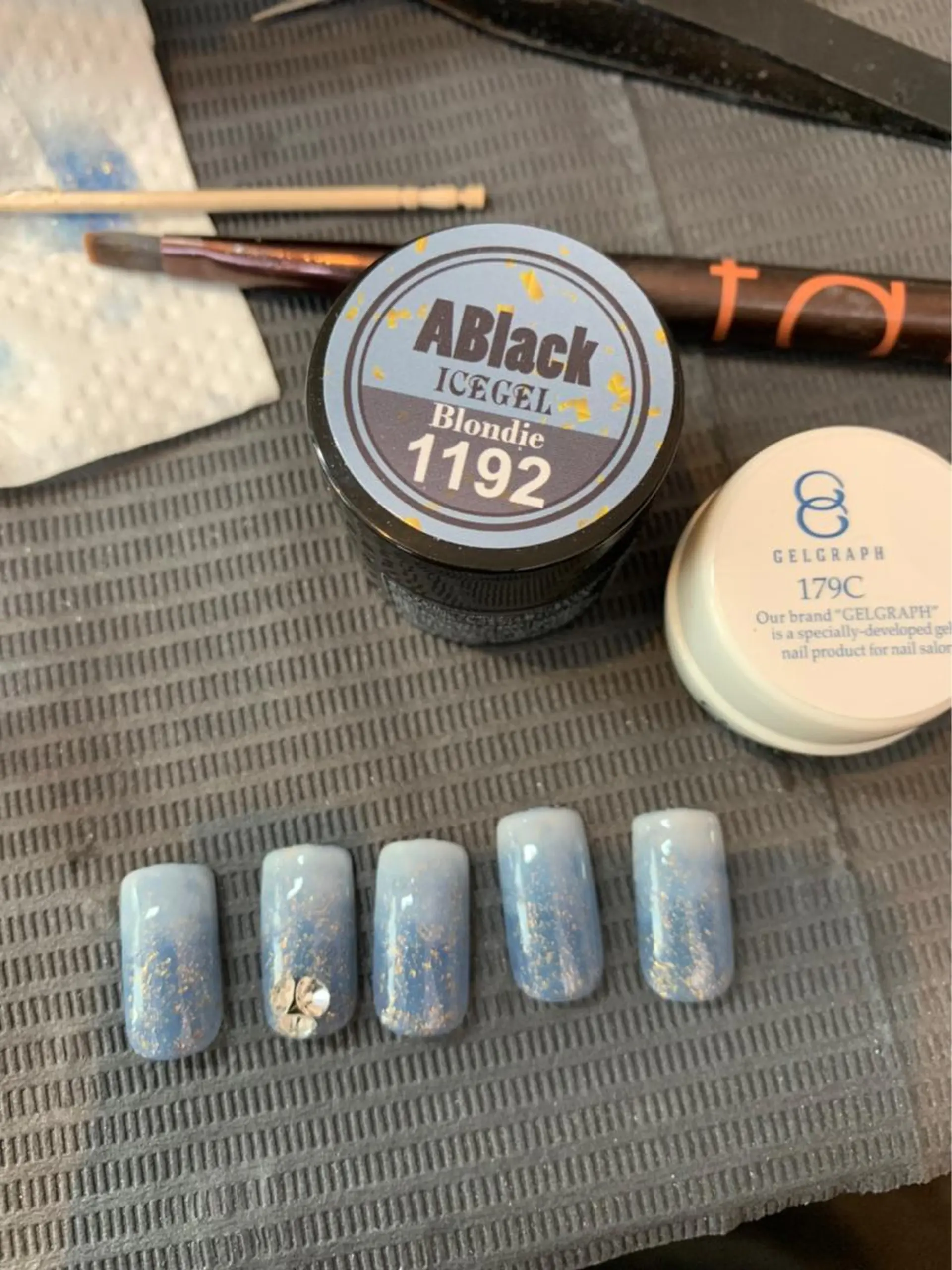 ネイル ハンドネイル NAIL Salon IP所属・長谷川 奈緒美のネイルデザイン