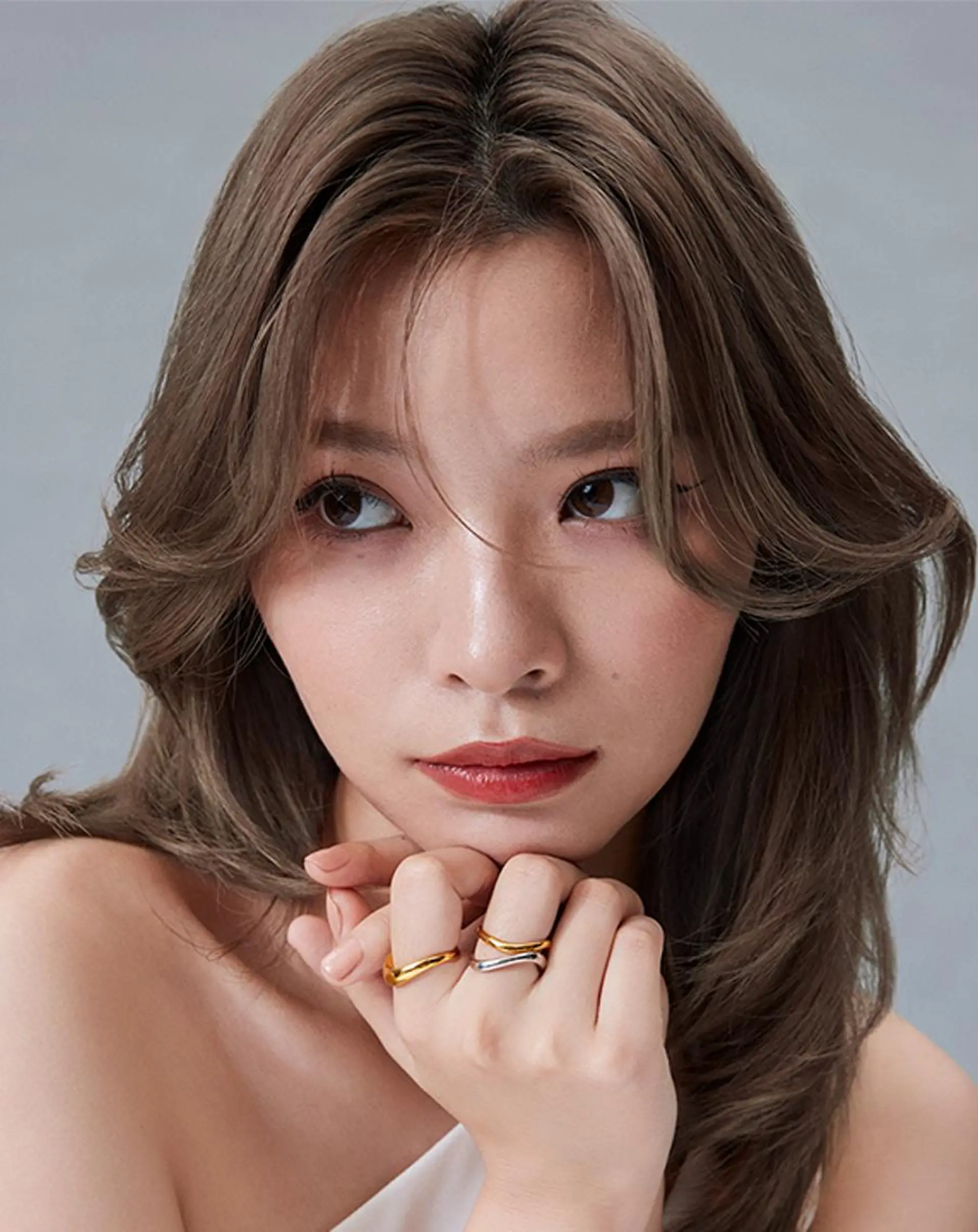 ロング アッシュ ピンクブラウン 伸ばしかけ ハイライト 髪質改善 ルーチェヘアー 北摂エリアNo.1のヘアスタイル