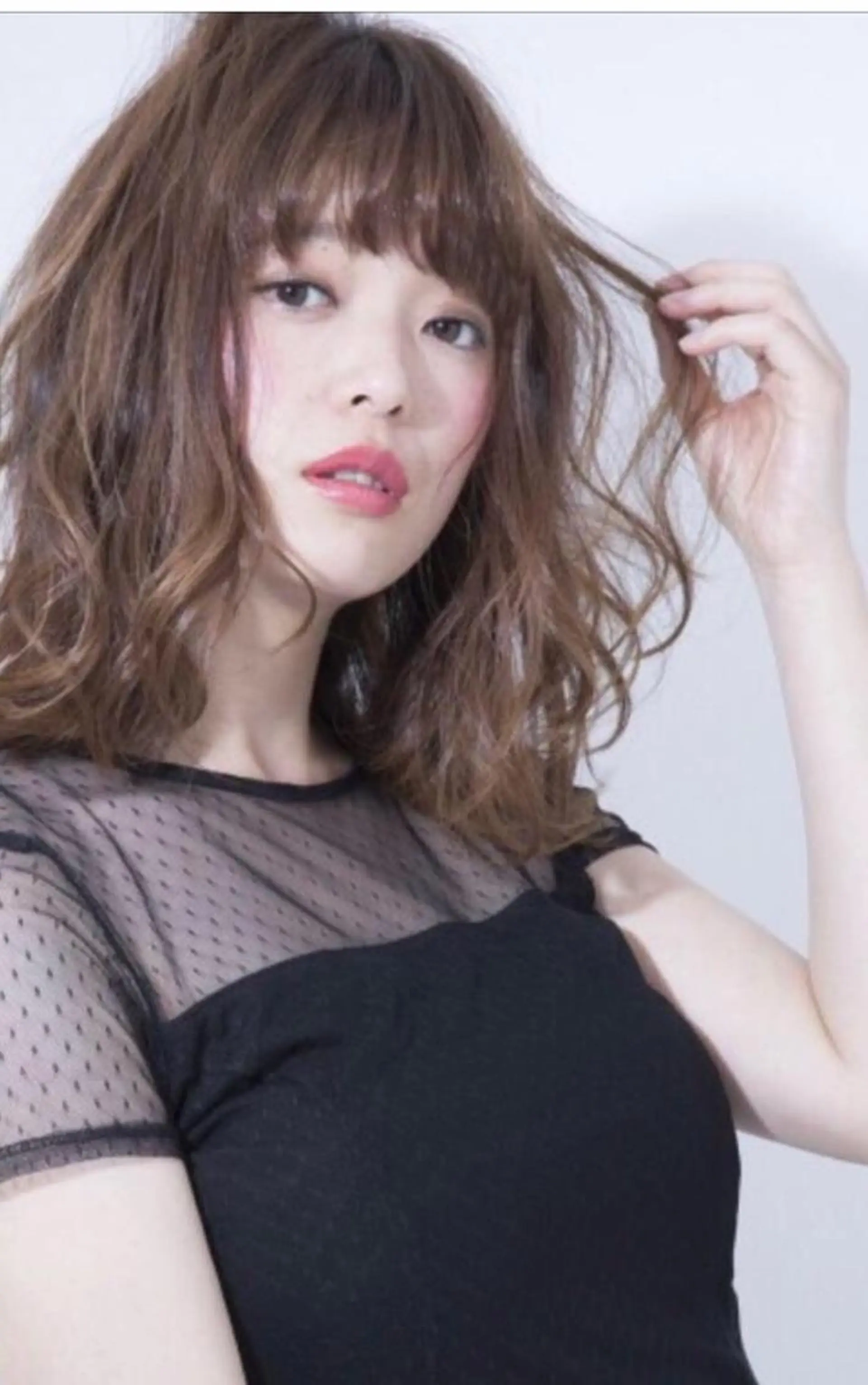 ミディアム ボブ/縮毛矯正/ レイヤー/塚田のヘアスタイル