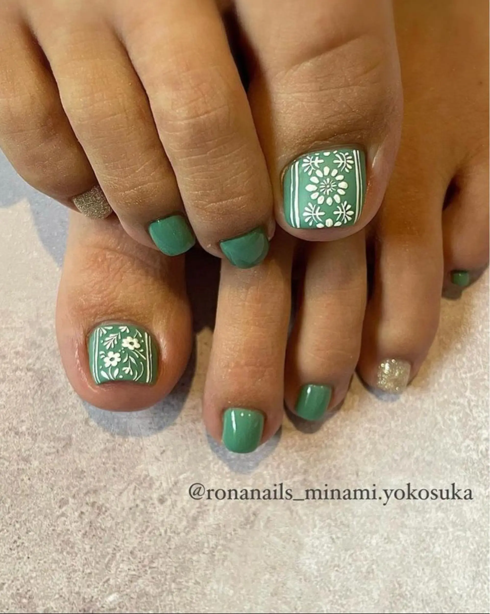 ネイル ハンドネイル フットネイル ハンドケア RONA所属・大川 みなみのネイルデザイン