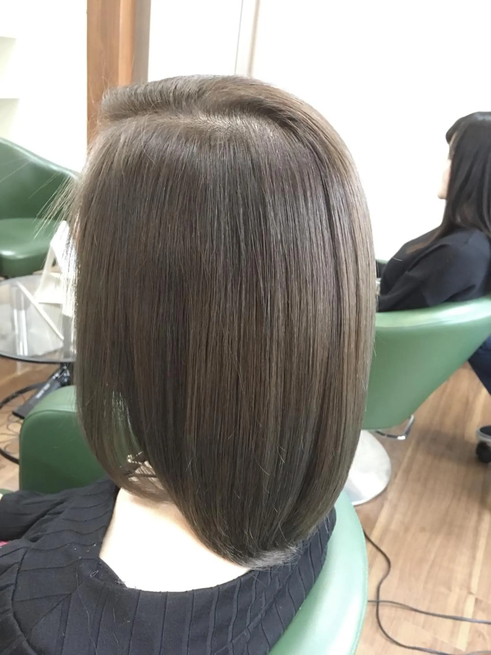 ミディアム カラー ヘアアレンジ イルミナカラー PALETTE(パレット)所属・SHIORI💜口コ ミNo.1艶カラーのヘアスタイル