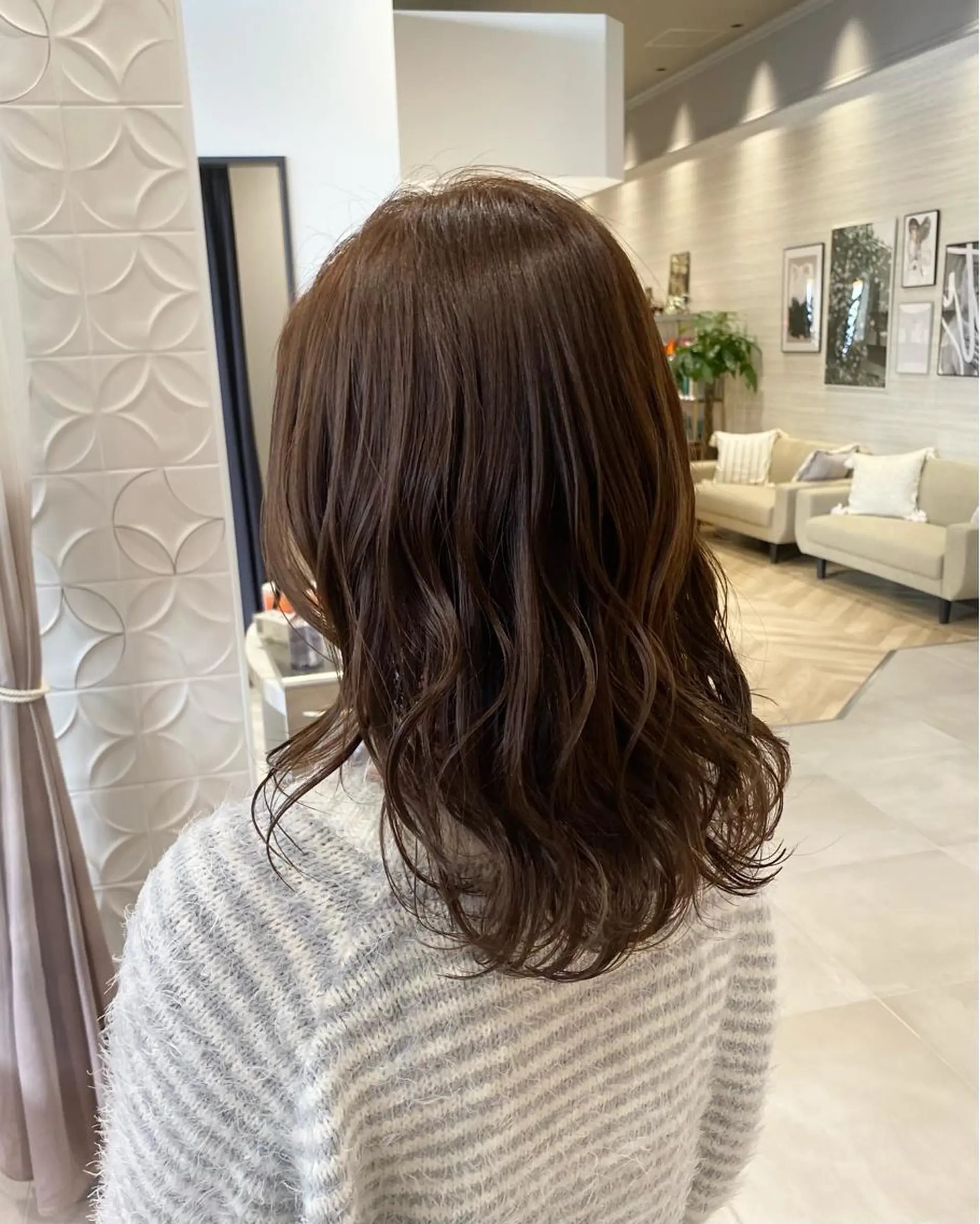 セミロング FURUSHO所属・山根 賢樹のヘアスタイル