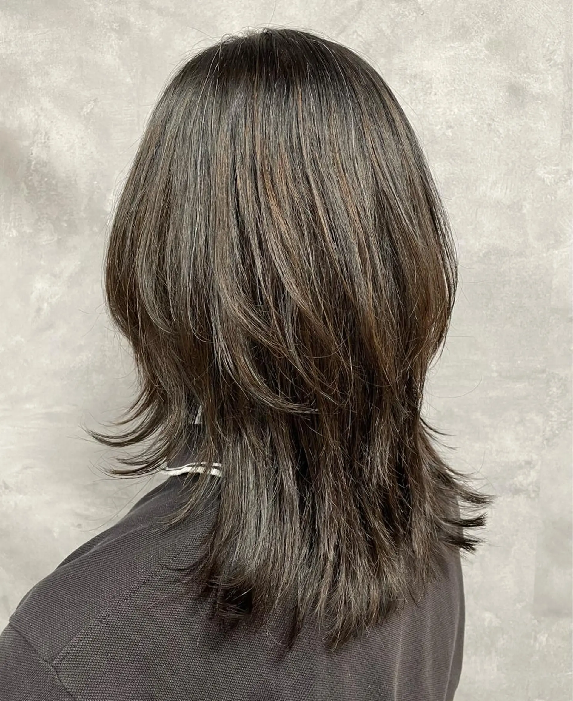 セミロング レイヤーカット ウルフカット ウルフレイヤー TAKIZAWA 武蔵小杉のヘアスタイル