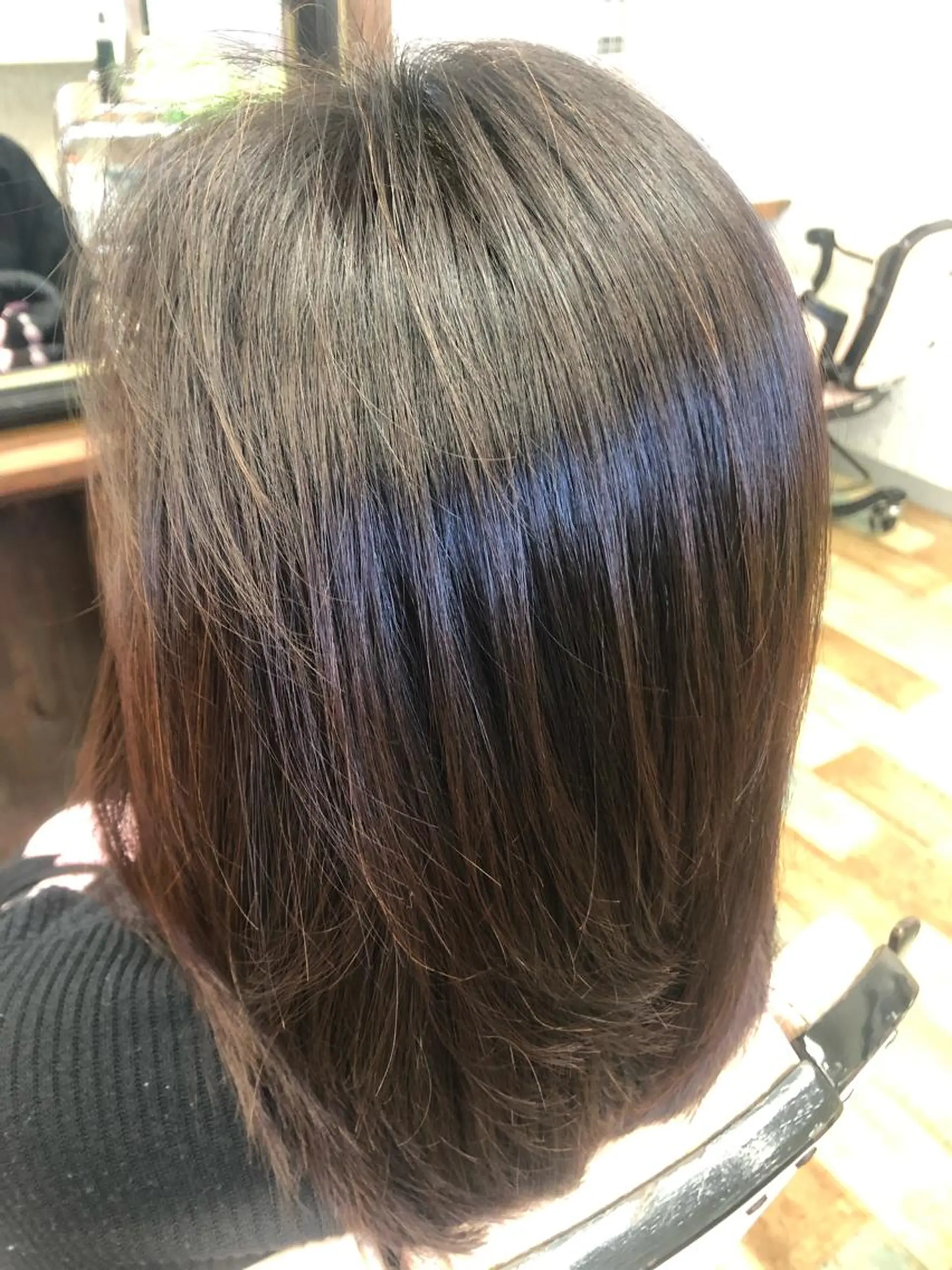 ミディアム レアマカナ所属・髪の保健室 Espr essioneのヘアスタイル