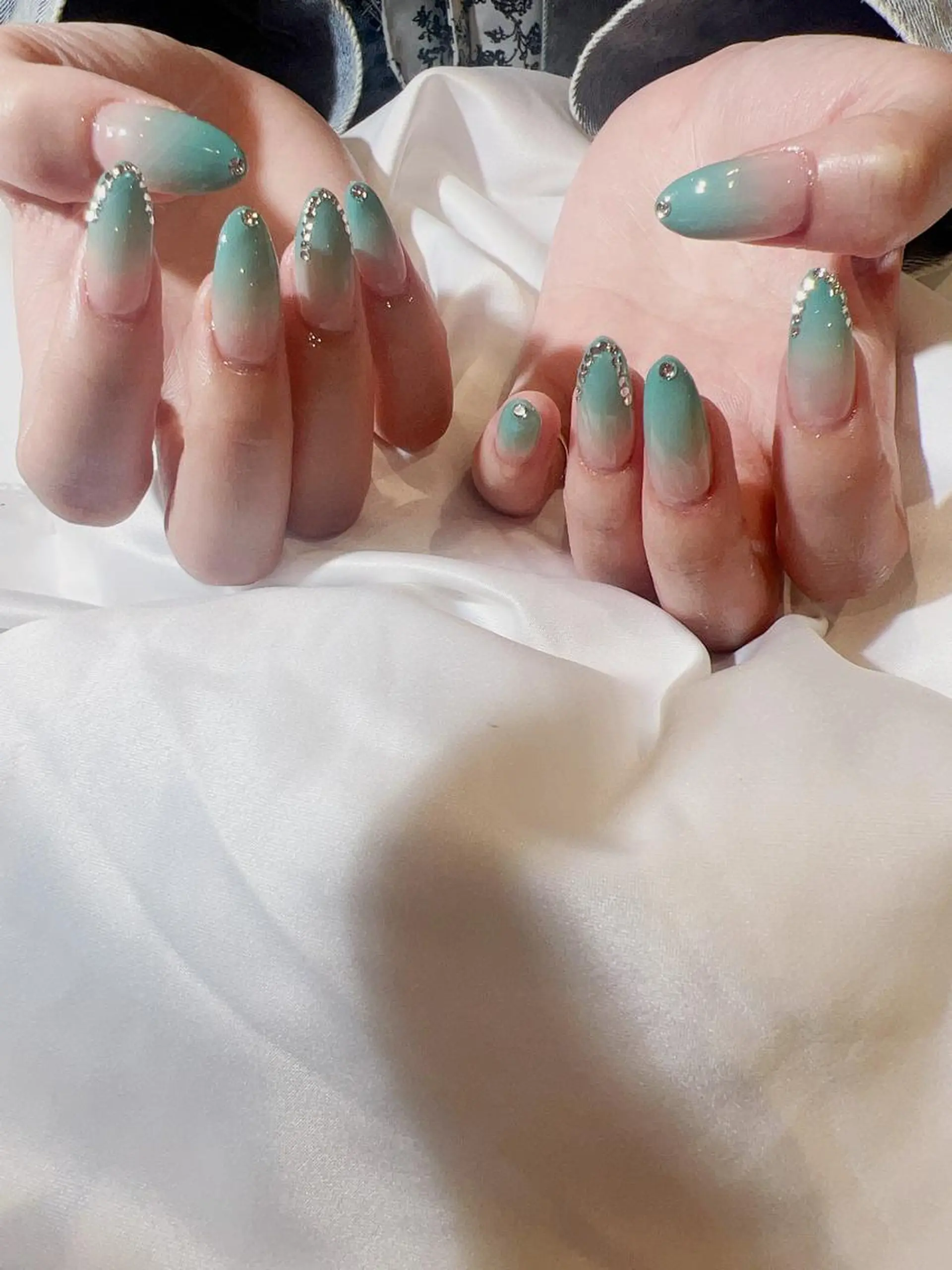 ネイル nailstudio ′ecole所属・nailstudio ′ecoleのネイルデザイン