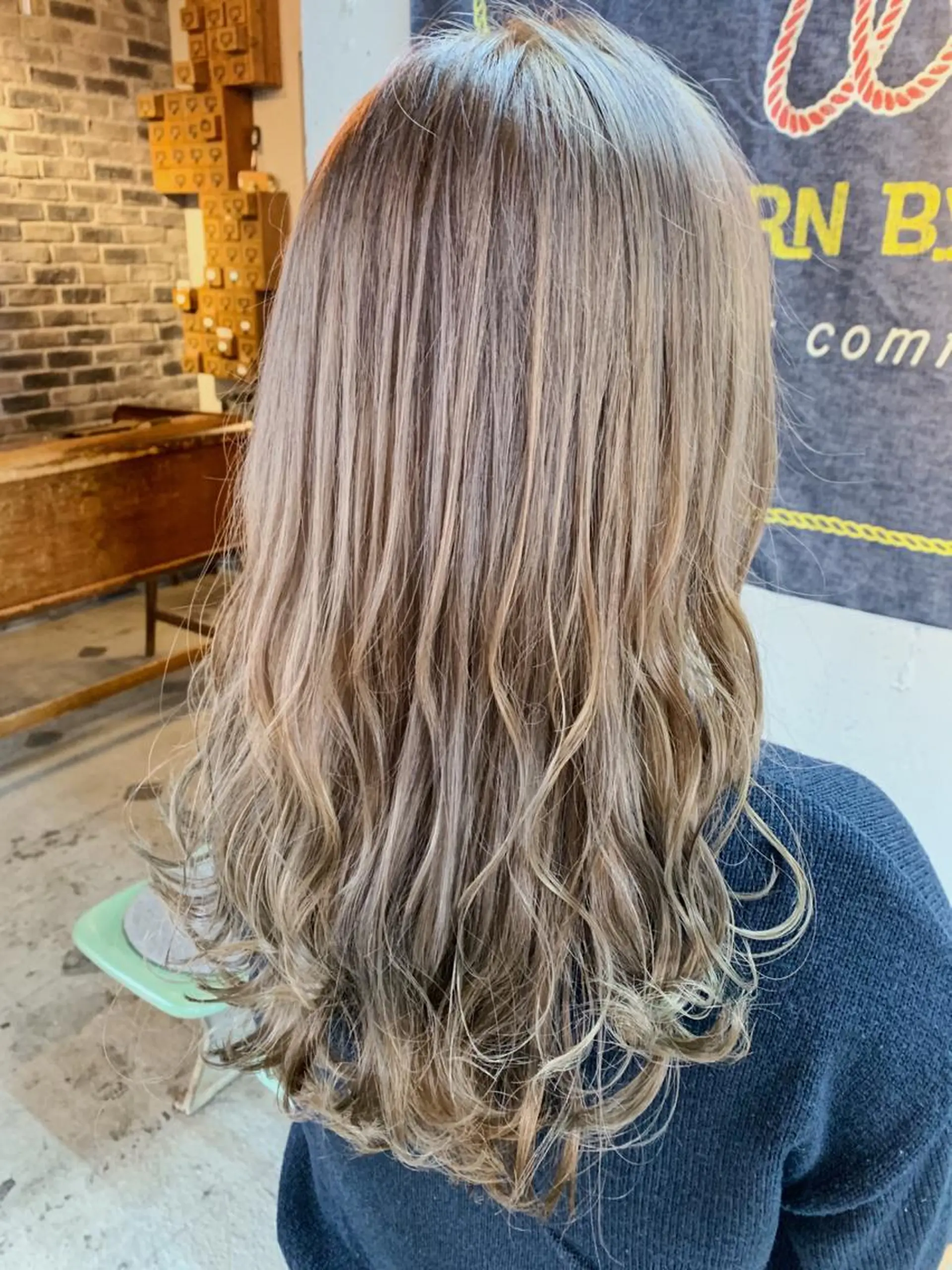 ロング カラー 代表 中島貴志のヘアスタイル