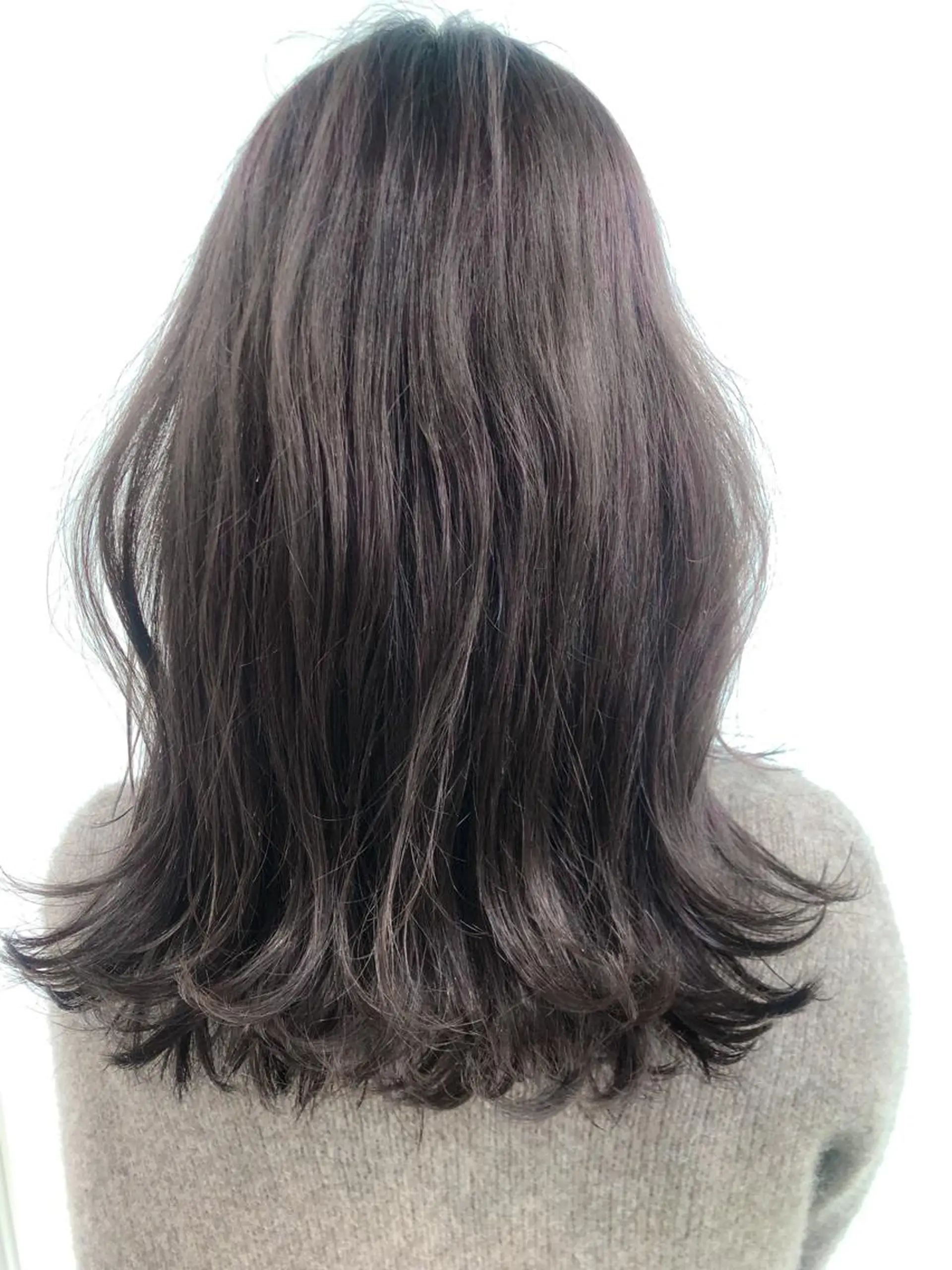 カラー ヘアカラー トリートメント linda by neoliveのヘアスタイル