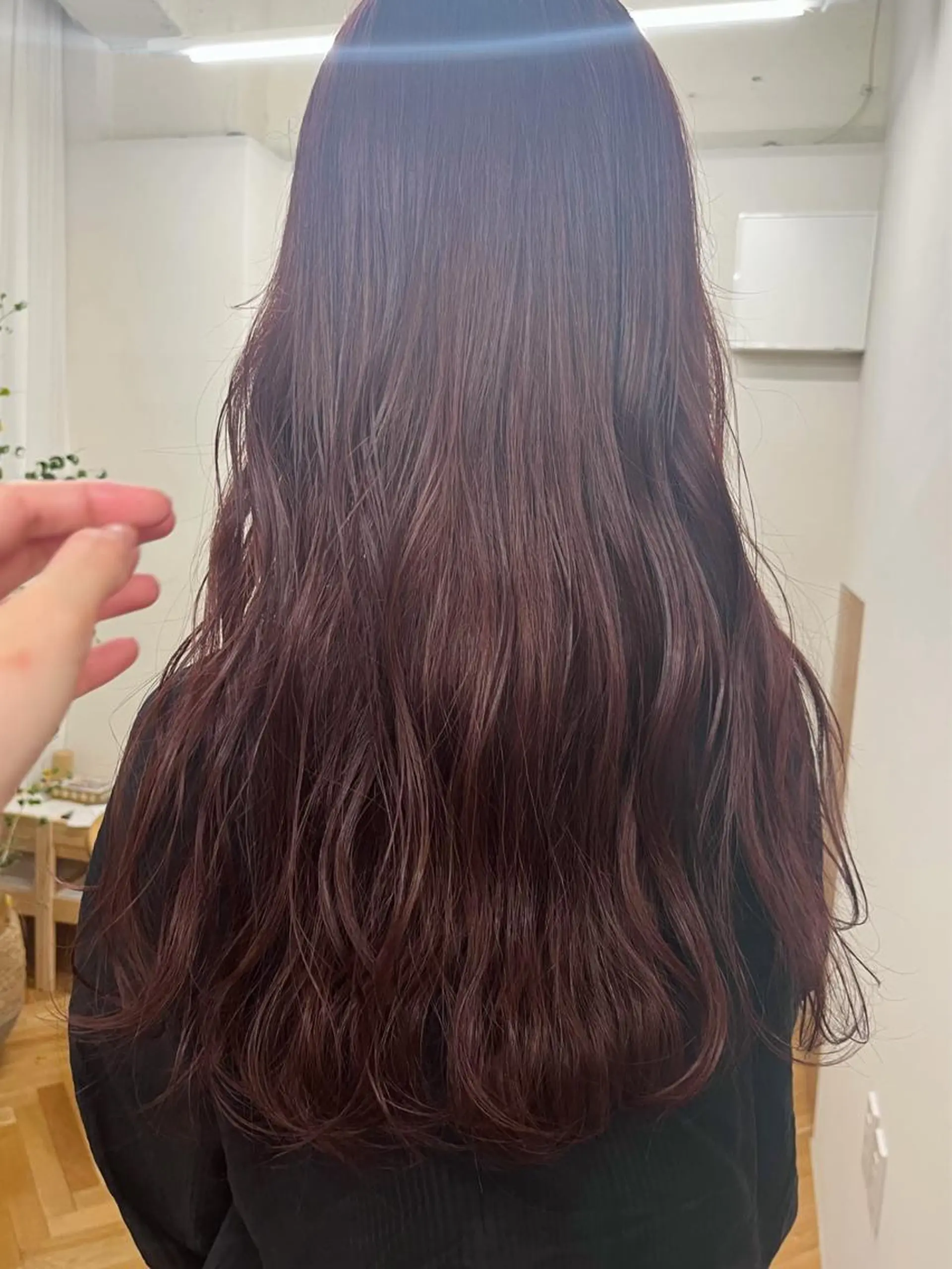 ロング カラー ブリーチ ボルドーカラー ダブルカラー ブリーチなしカラー ヘアカラー トリートメント 西山 紗耶香🪽 透明感カラー/ボブのヘアスタイル