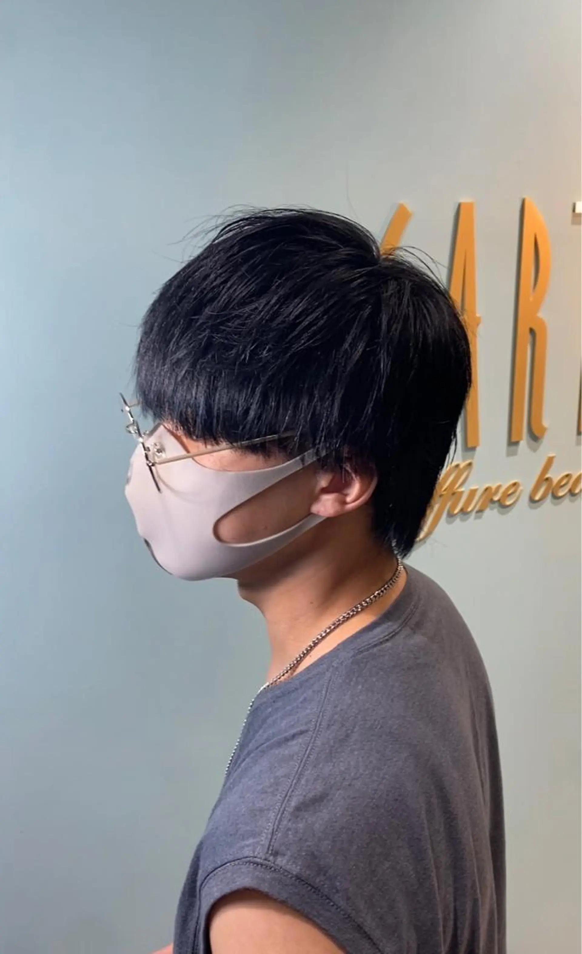 カラー メンズ 磯田 冬弥のヘアスタイル