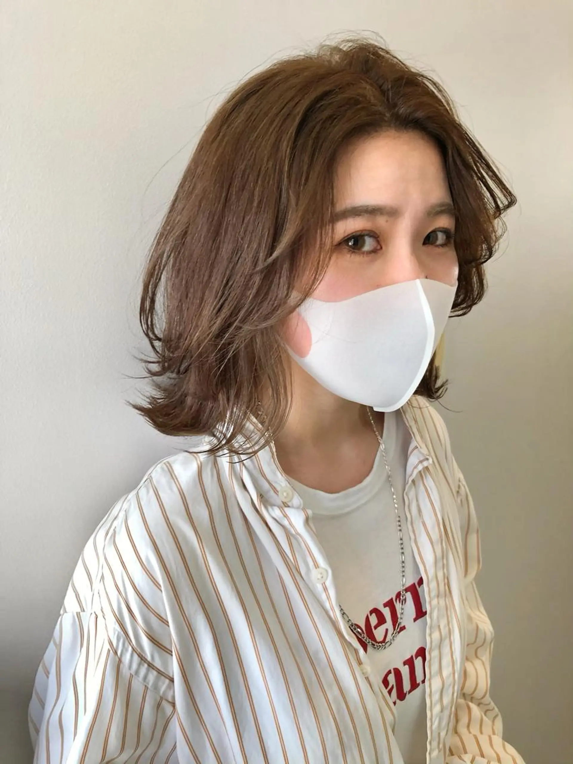 ミディアム カラー ブリーチ wカラー 指名No1かけるのヘアスタイル