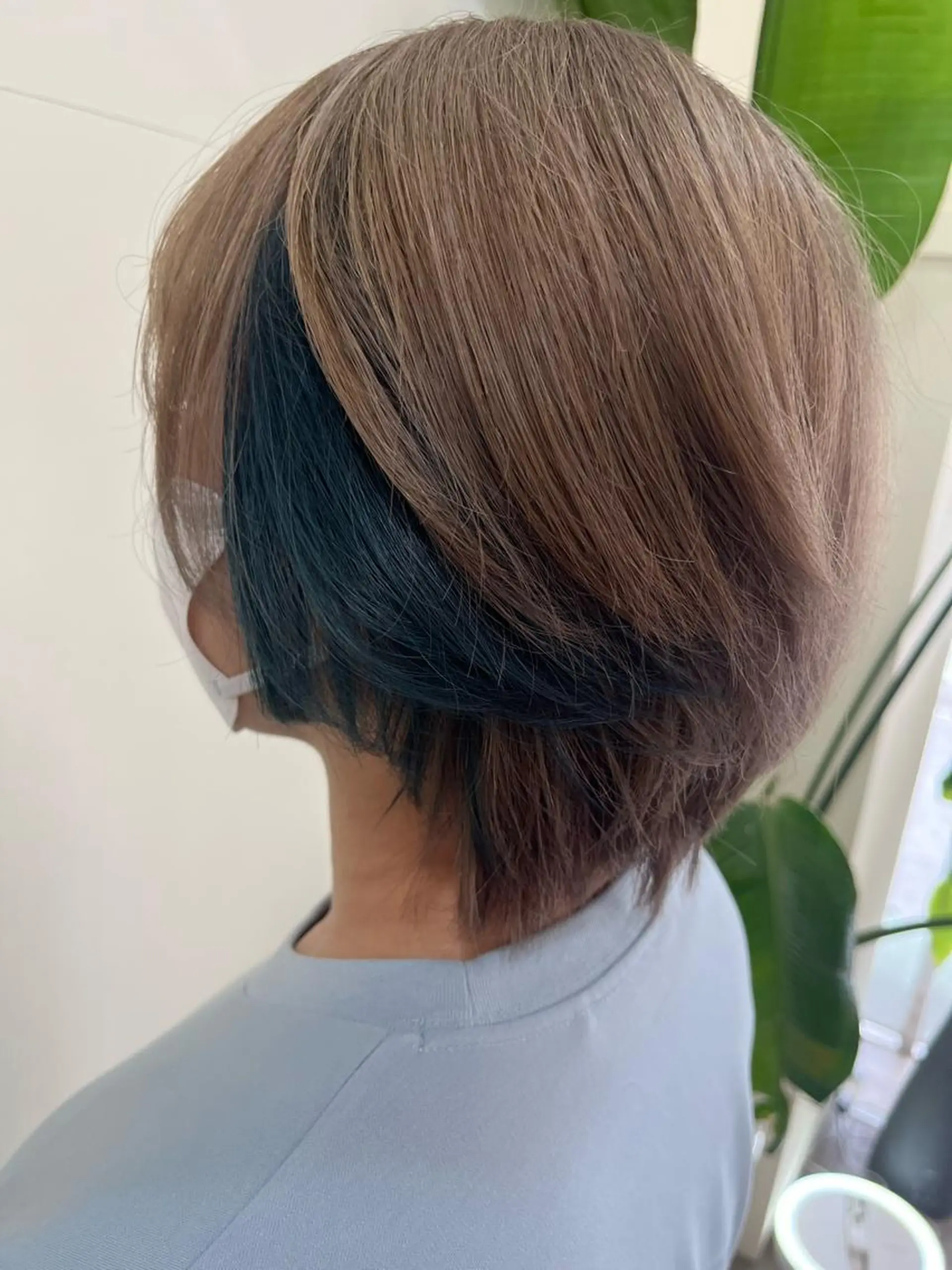 カラー バレイヤージュ ブリーチ ケアブリーチ ダブルカラー イヤリングカラー 戸川 紗良のヘアスタイル