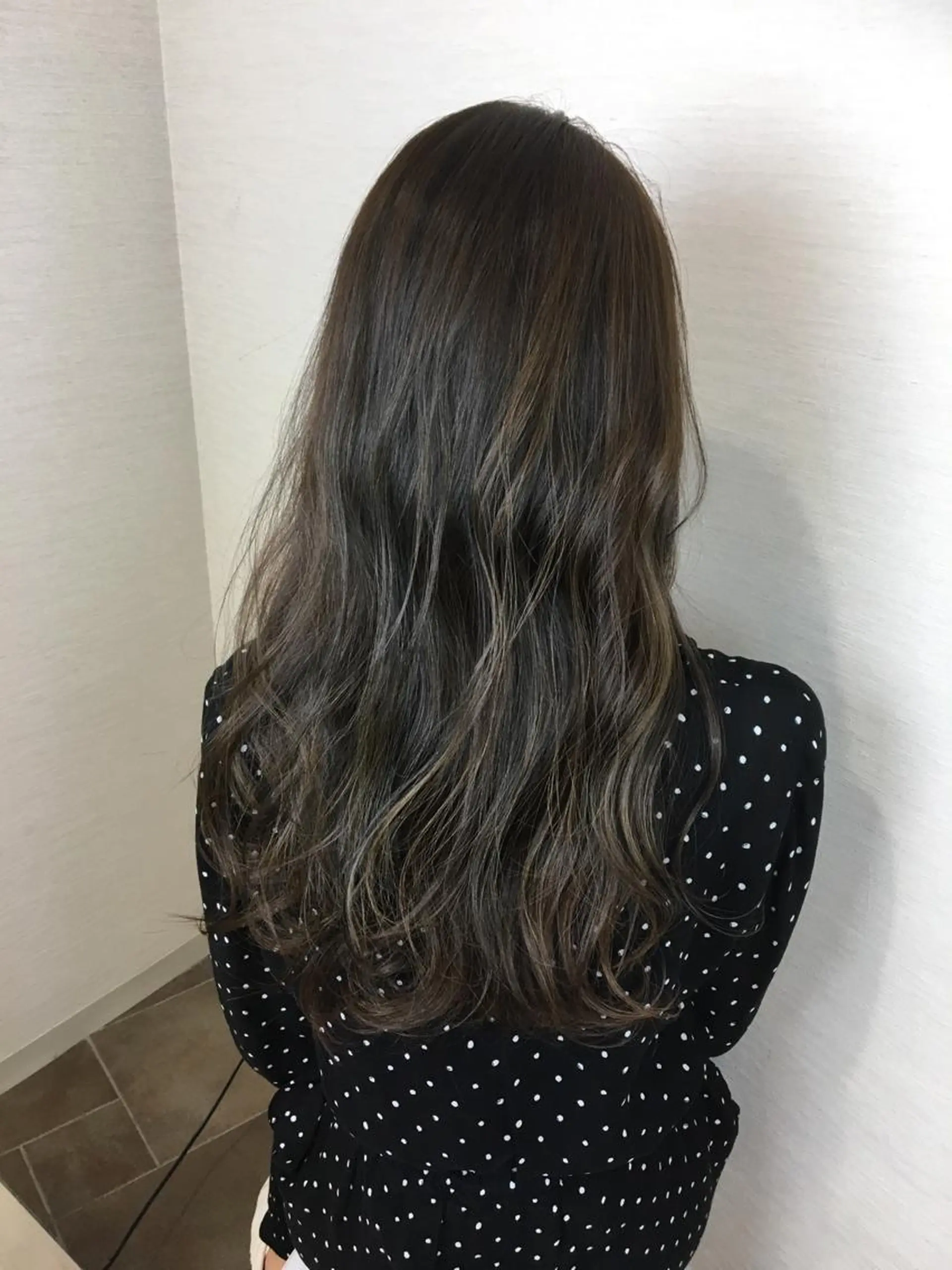 ロング ブリーチなしダブル/ レイヤーカット 小棹のヘアスタイル