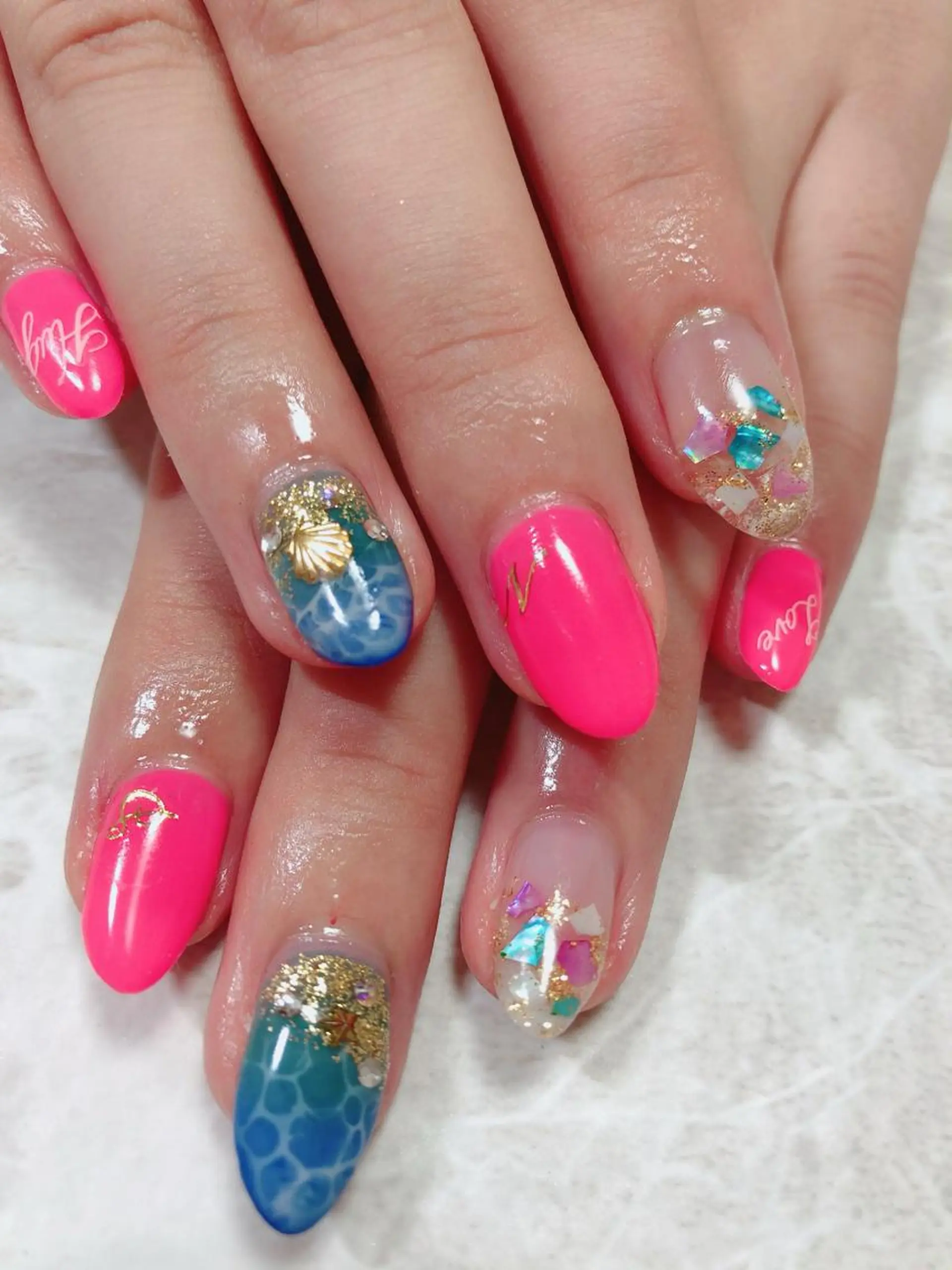 ネイル ハンドネイル フットネイル Lokahi NAILのネイルデザイン