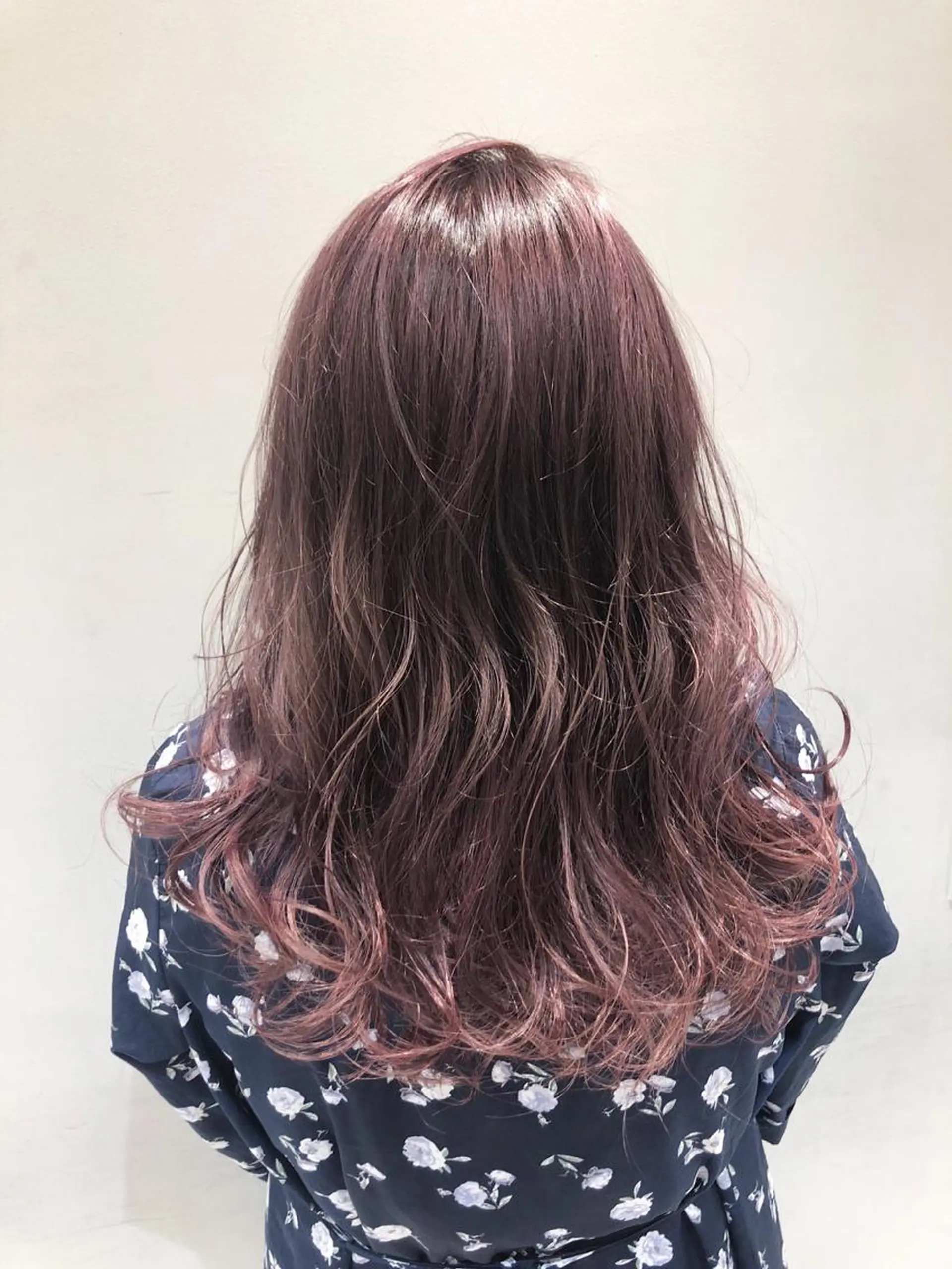 ロング カラー ピンクカラー カット ヘアカラー トリートメント 韓国ヘア🇰🇷 トヨキトキコのヘアスタイル