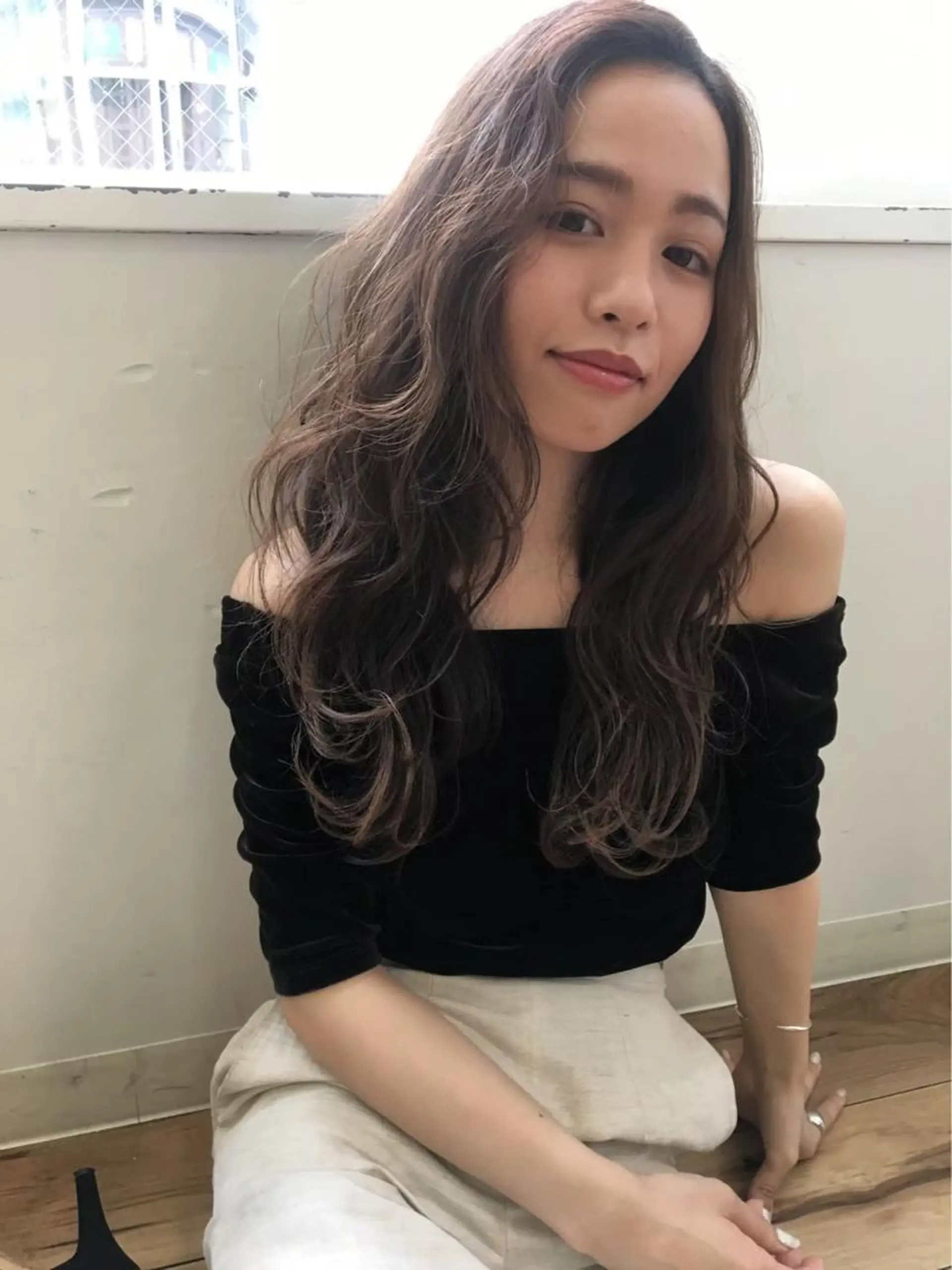 ロング カラー ヘアアレンジ AGU akariのヘアスタイル