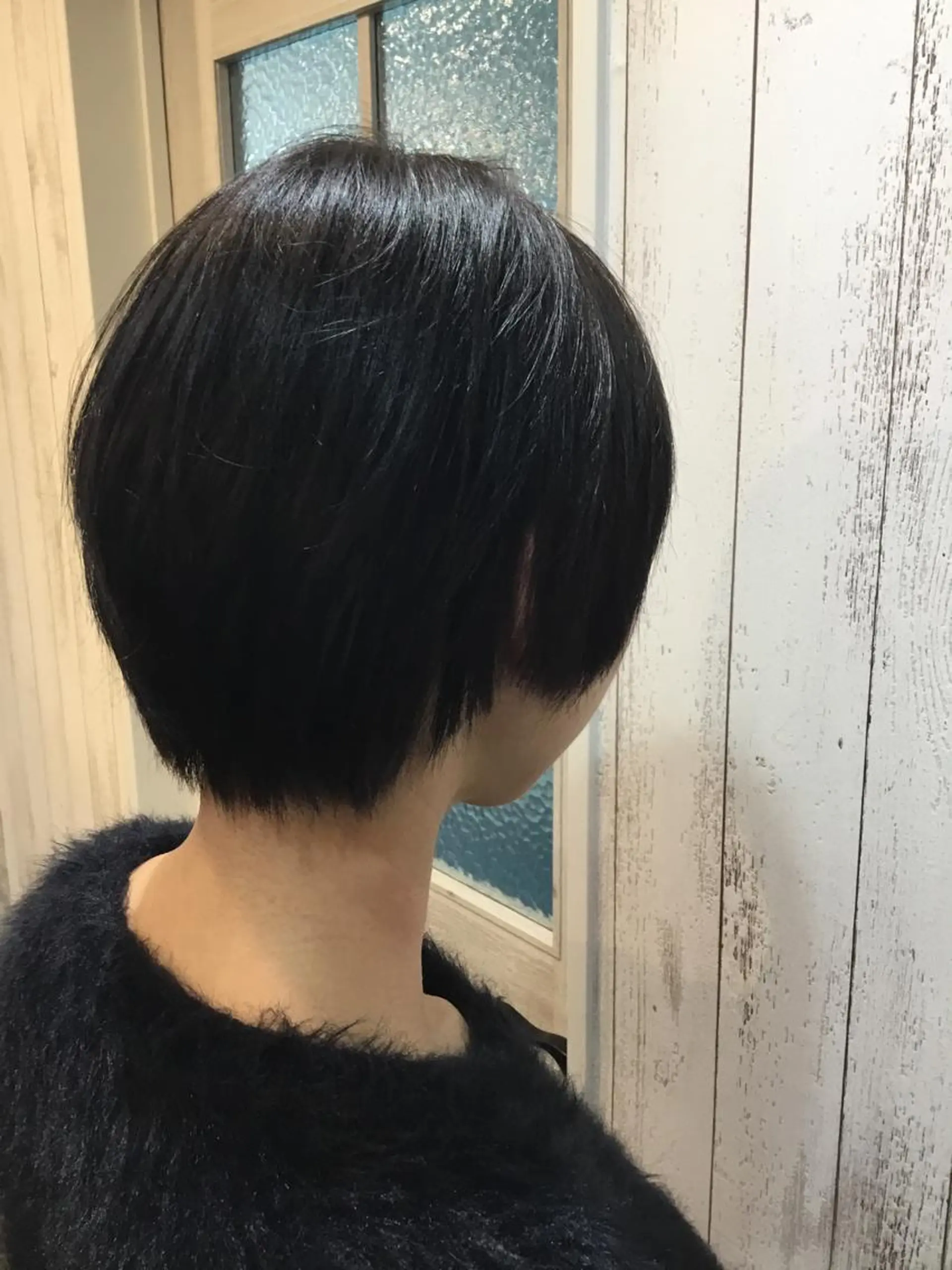 ショート カラー パーマ 金崎 新吾のヘアスタイル