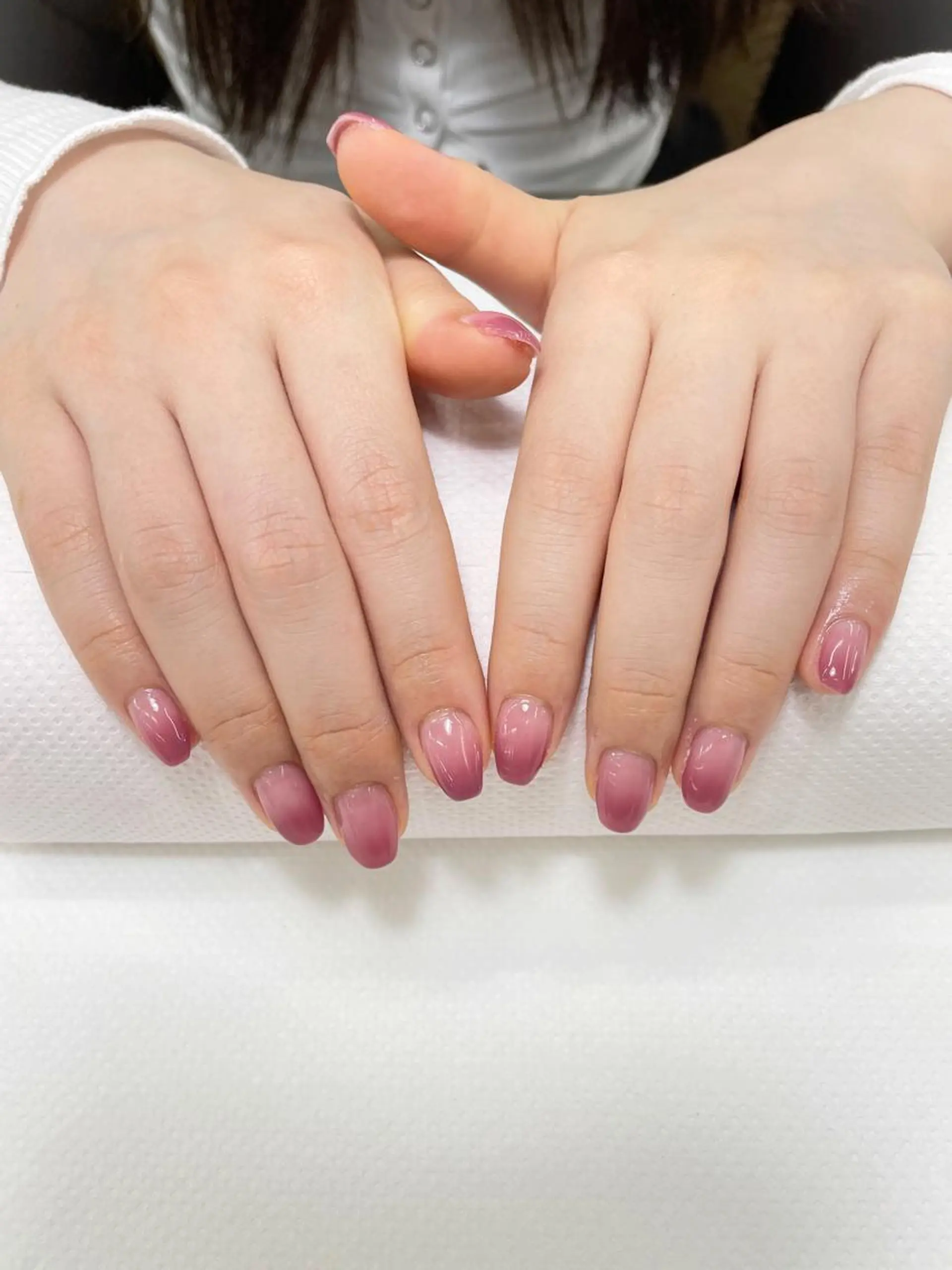 ネイル グラデーション ᴷᴬᵀᴬᴳᴵᴿᴵ🧸 【MAXKELLY】のネイルデザイン