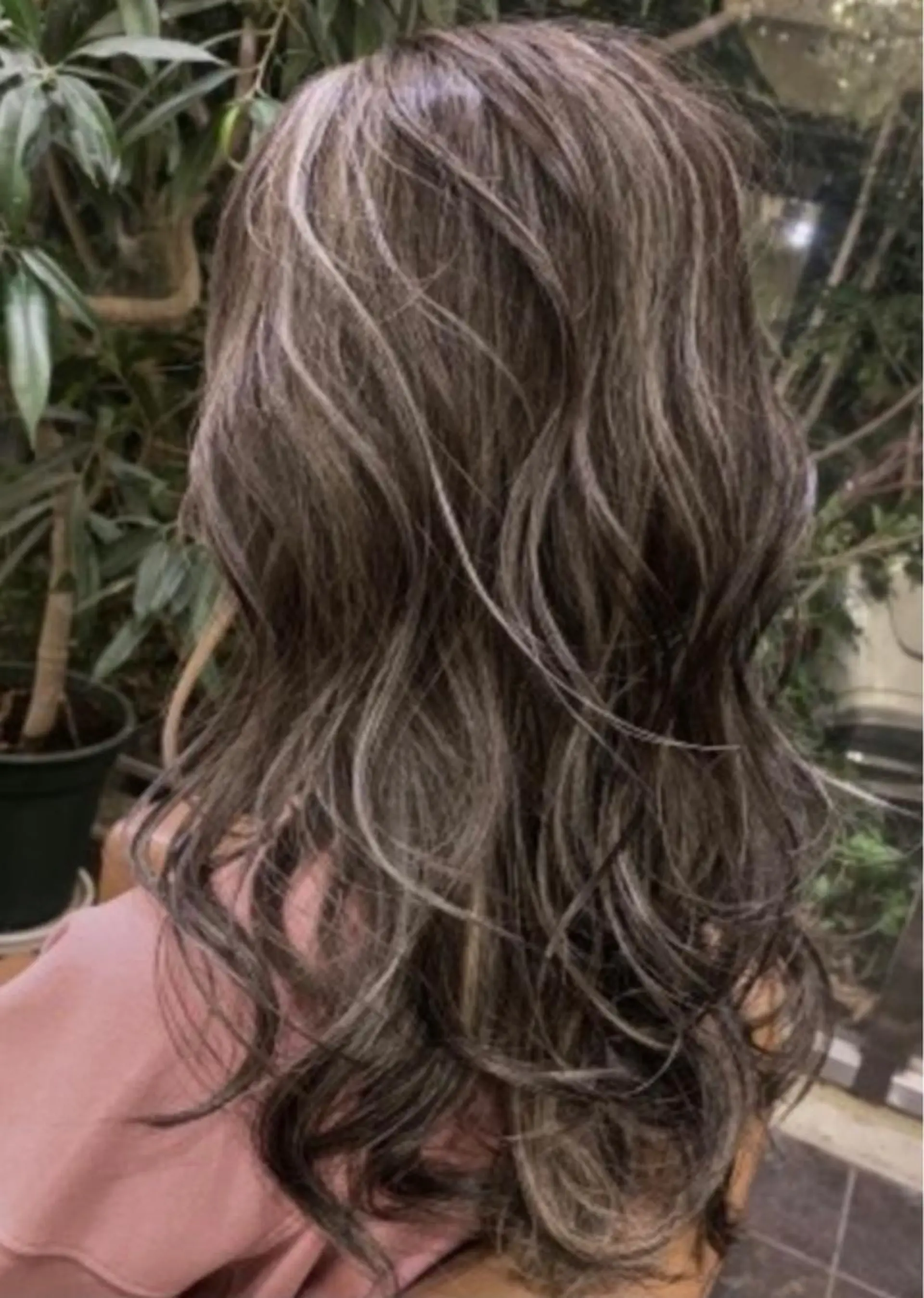 ロング ハイライト 小塚 和眞のヘアスタイル